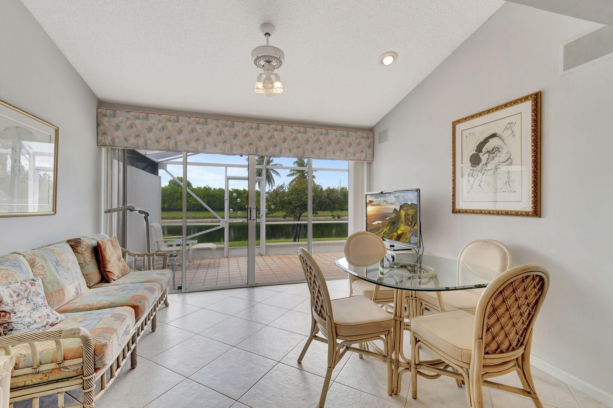 PALM ISLES - Residential