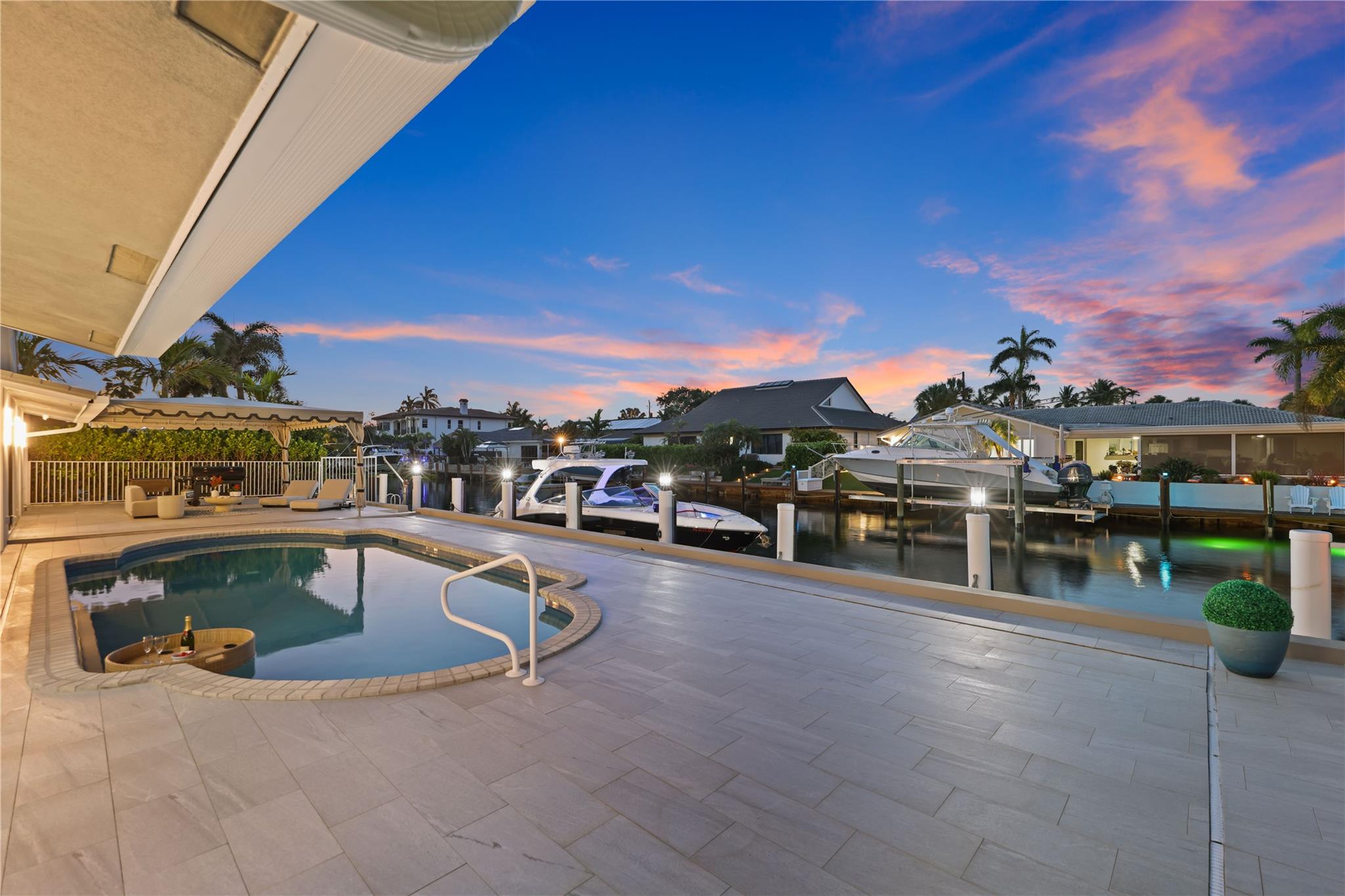 Coral Key Villas Sec 10 9 - Residential