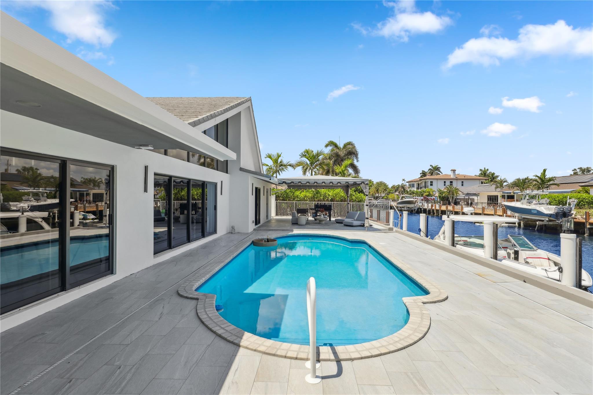 Coral Key Villas Sec 10 9 - Residential