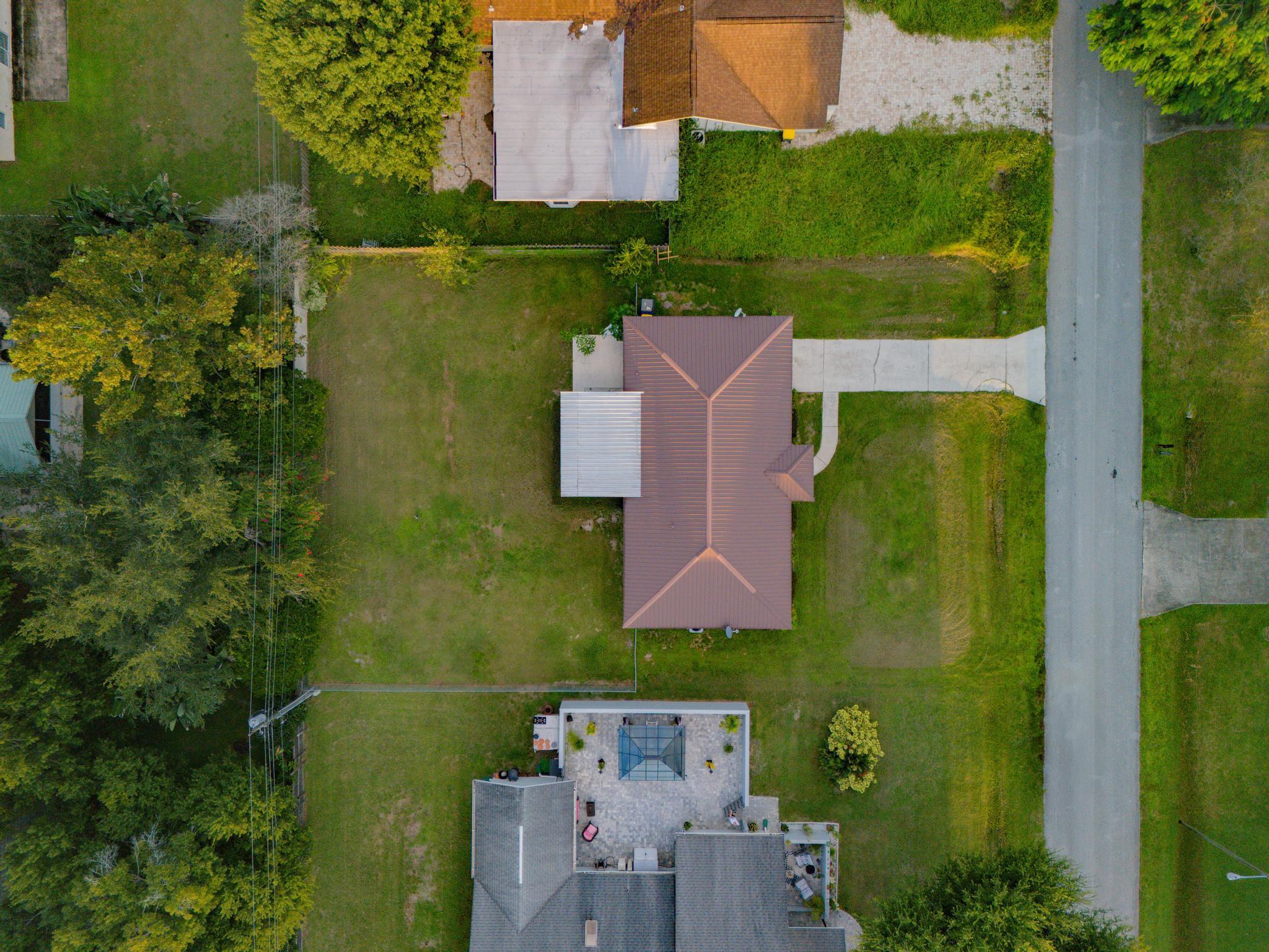 LAKE HAVEN EST SEC 2 - Residential Lease