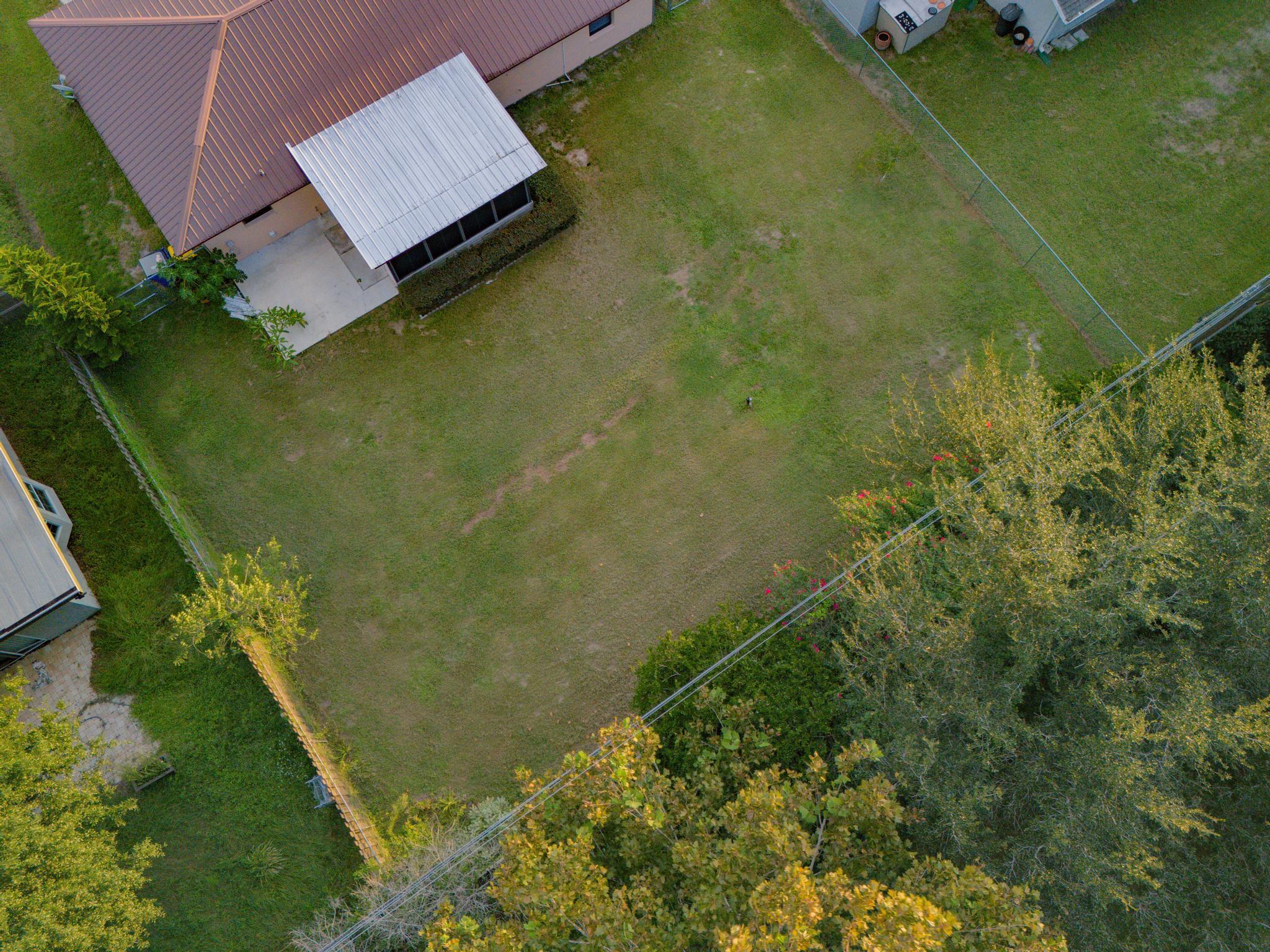 LAKE HAVEN EST SEC 2 - Residential Lease