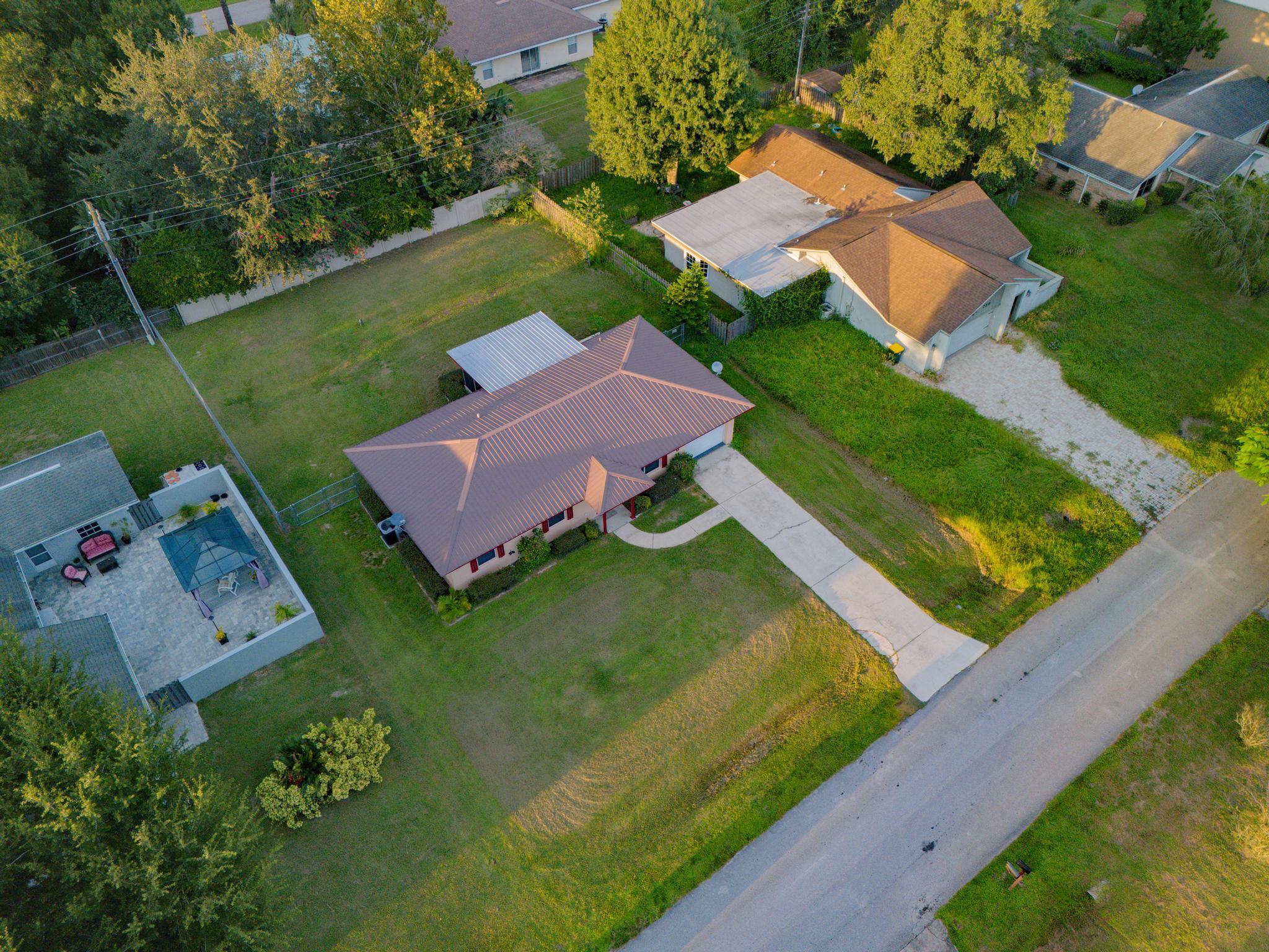 LAKE HAVEN EST SEC 2 - Residential Lease