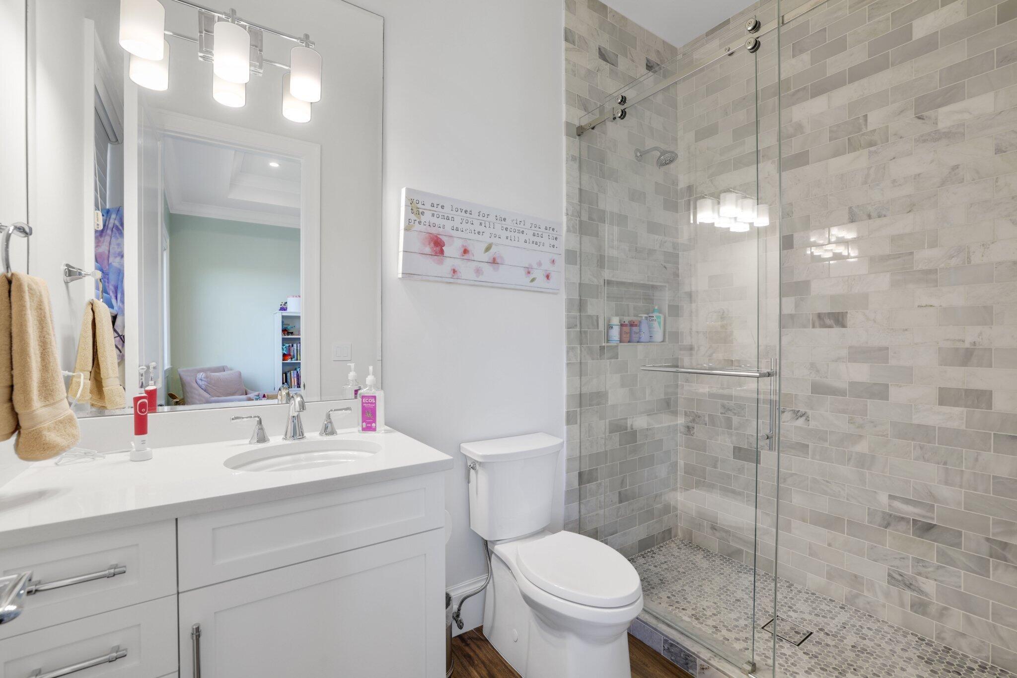 VENETIAN ISLES 1ST SEC - Residential