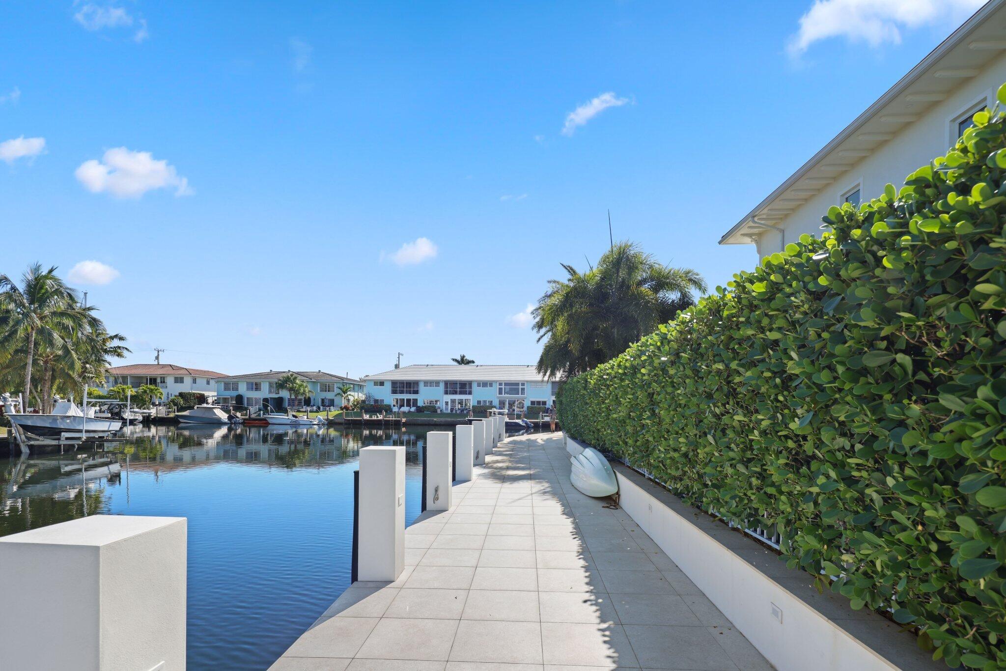 VENETIAN ISLES 1ST SEC - Residential