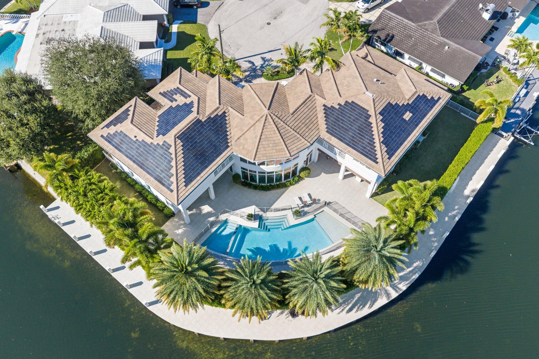 VENETIAN ISLES 1ST SEC - Residential