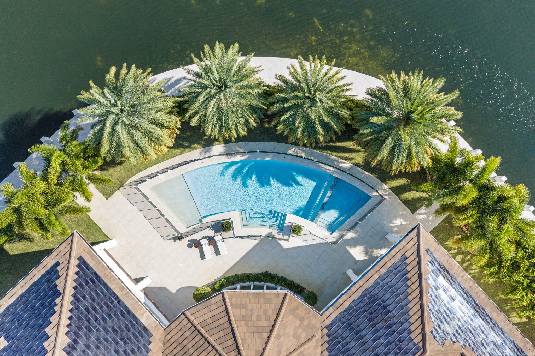 VENETIAN ISLES 1ST SEC - Residential