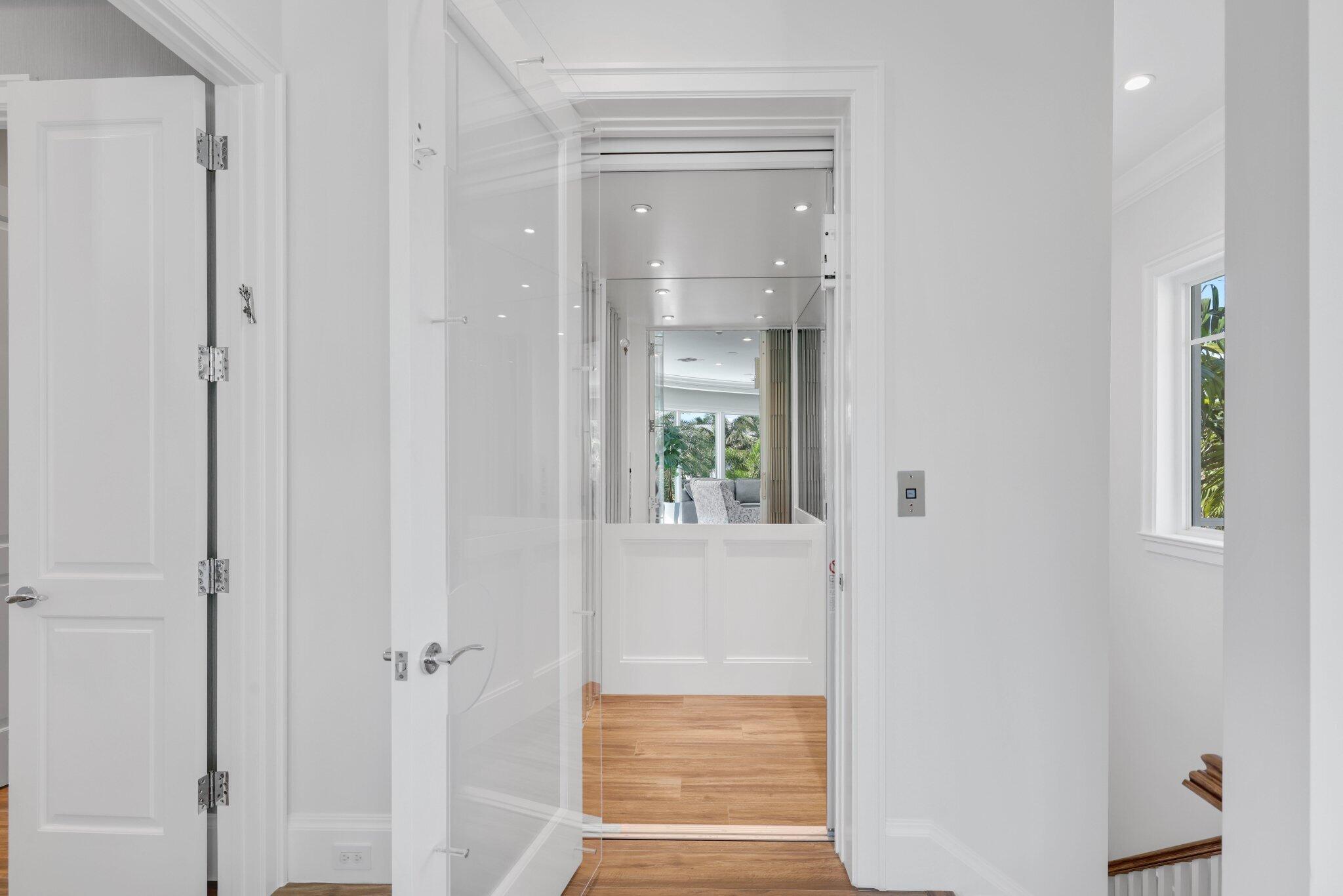 VENETIAN ISLES 1ST SEC - Residential