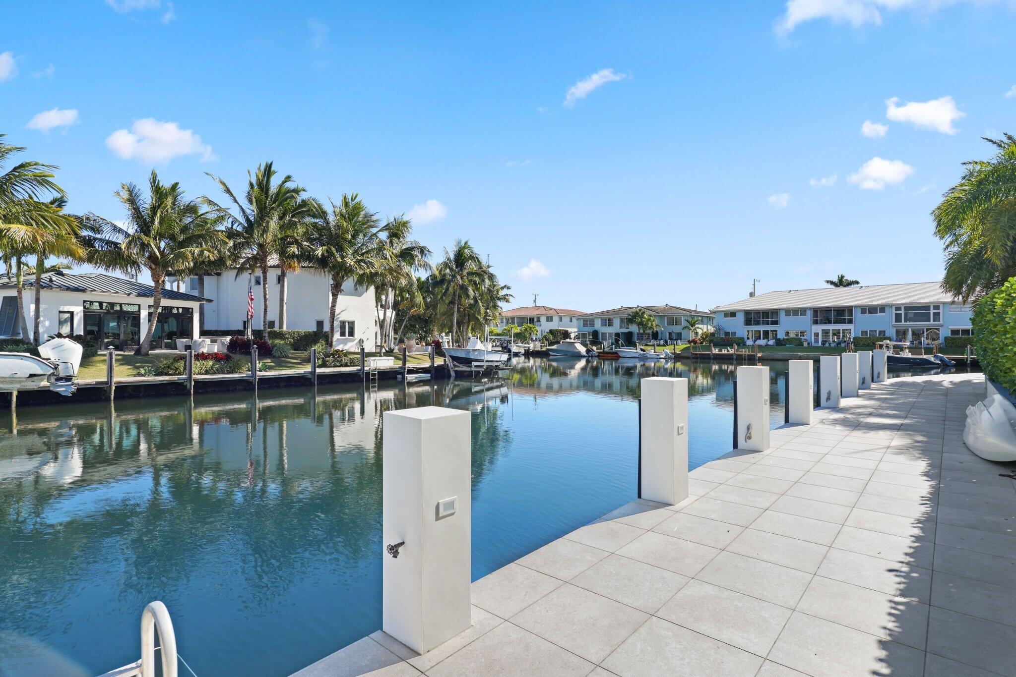 VENETIAN ISLES 1ST SEC - Residential