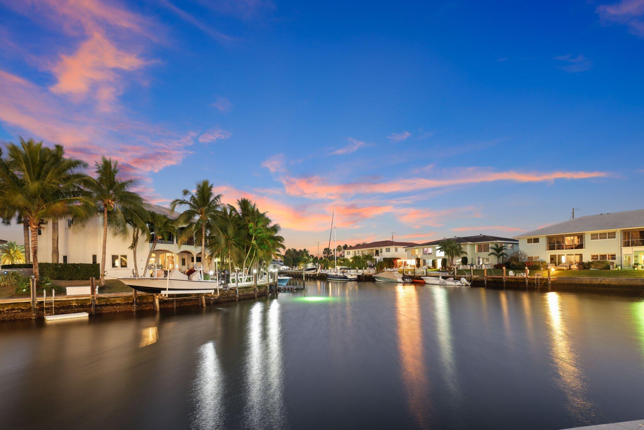 VENETIAN ISLES 1ST SEC - Residential