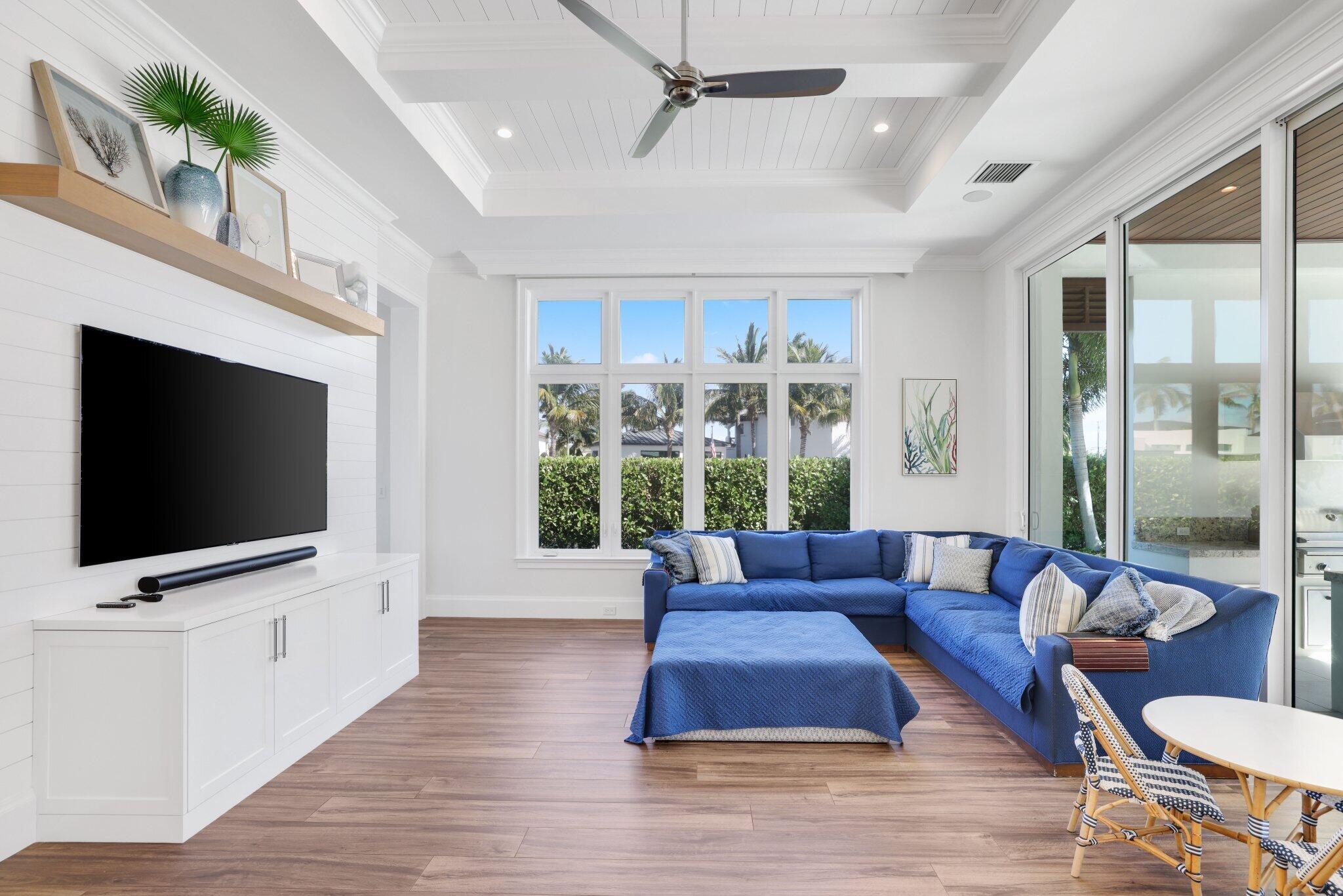 VENETIAN ISLES 1ST SEC - Residential