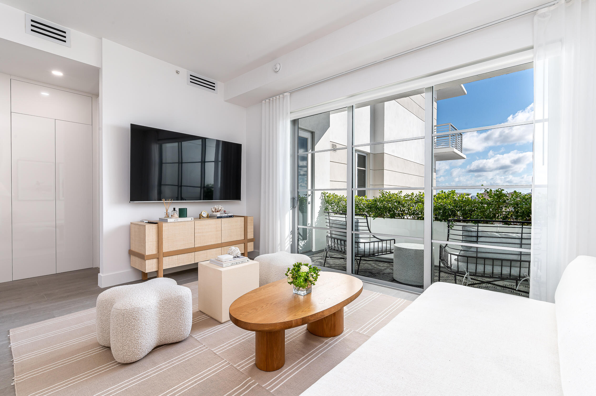 TOWER 155 - Residential