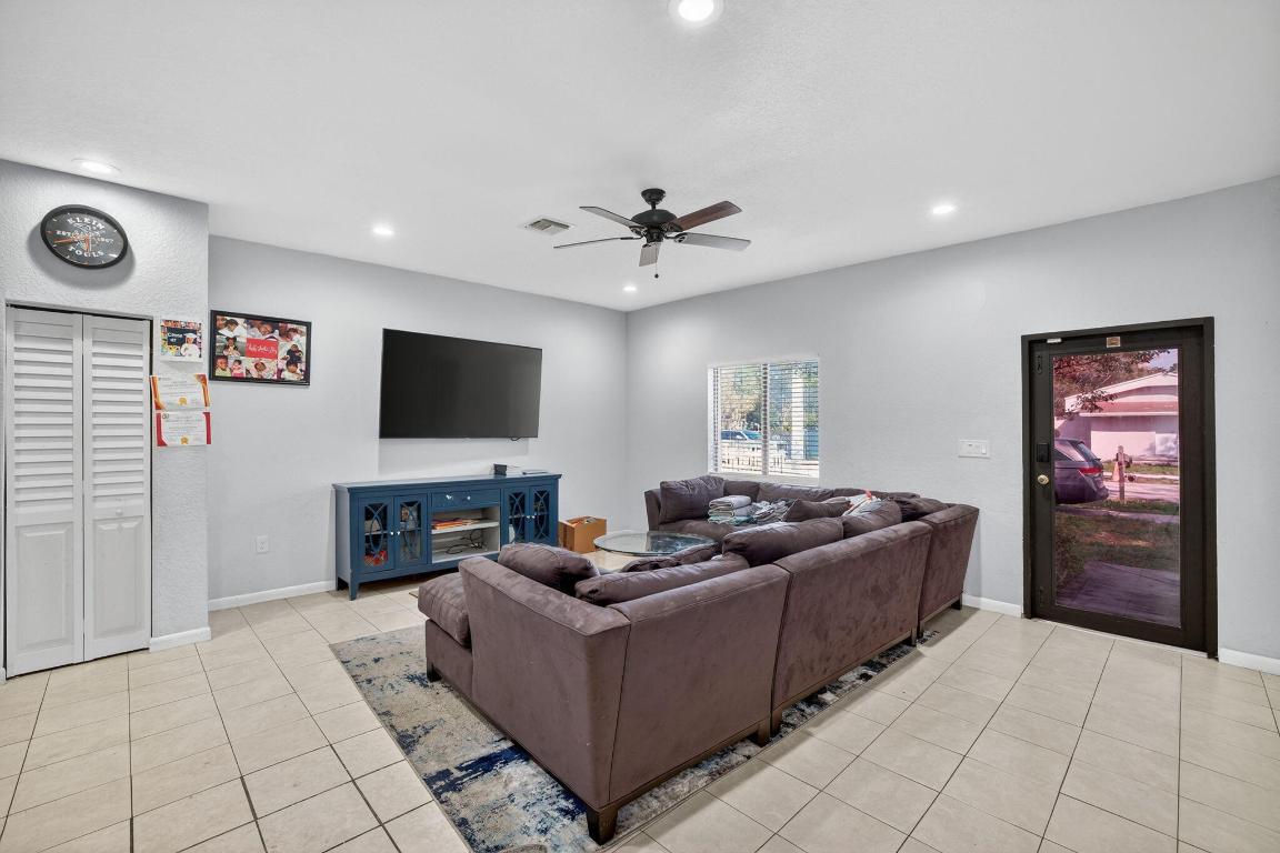 BROWARD PARK - Residential