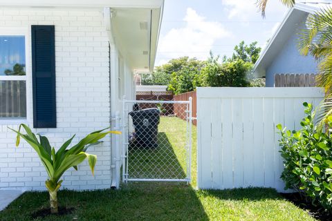 Tiny photo for 3360 Sapphire Road, Lake Worth, FL 33462 (MLS # B26013049)