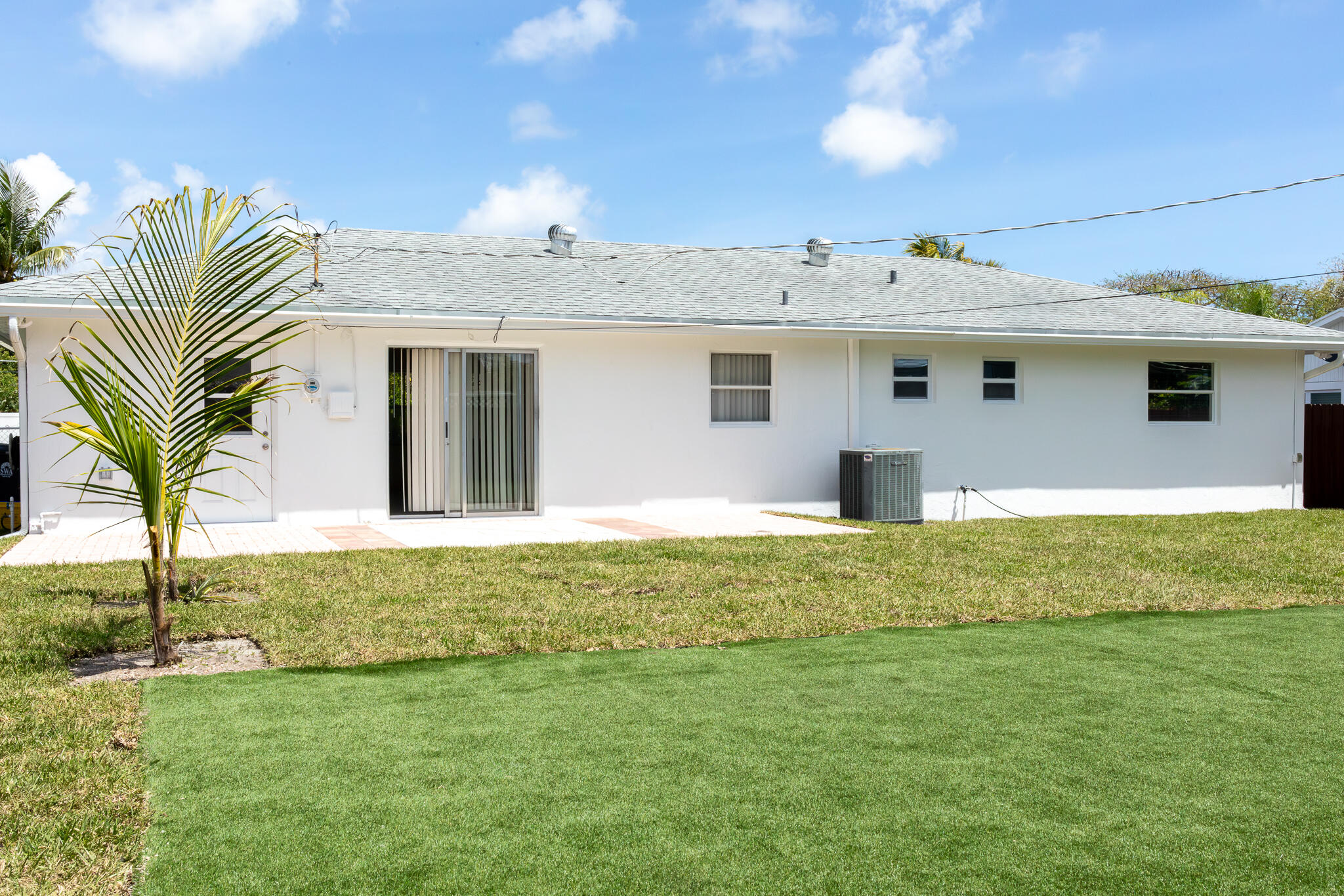 HYPOLUXO VILLAGE 2 - Residential