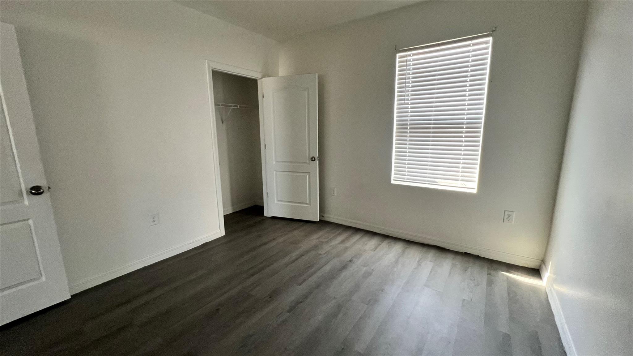 SQUIRES GROVE - Residential Lease