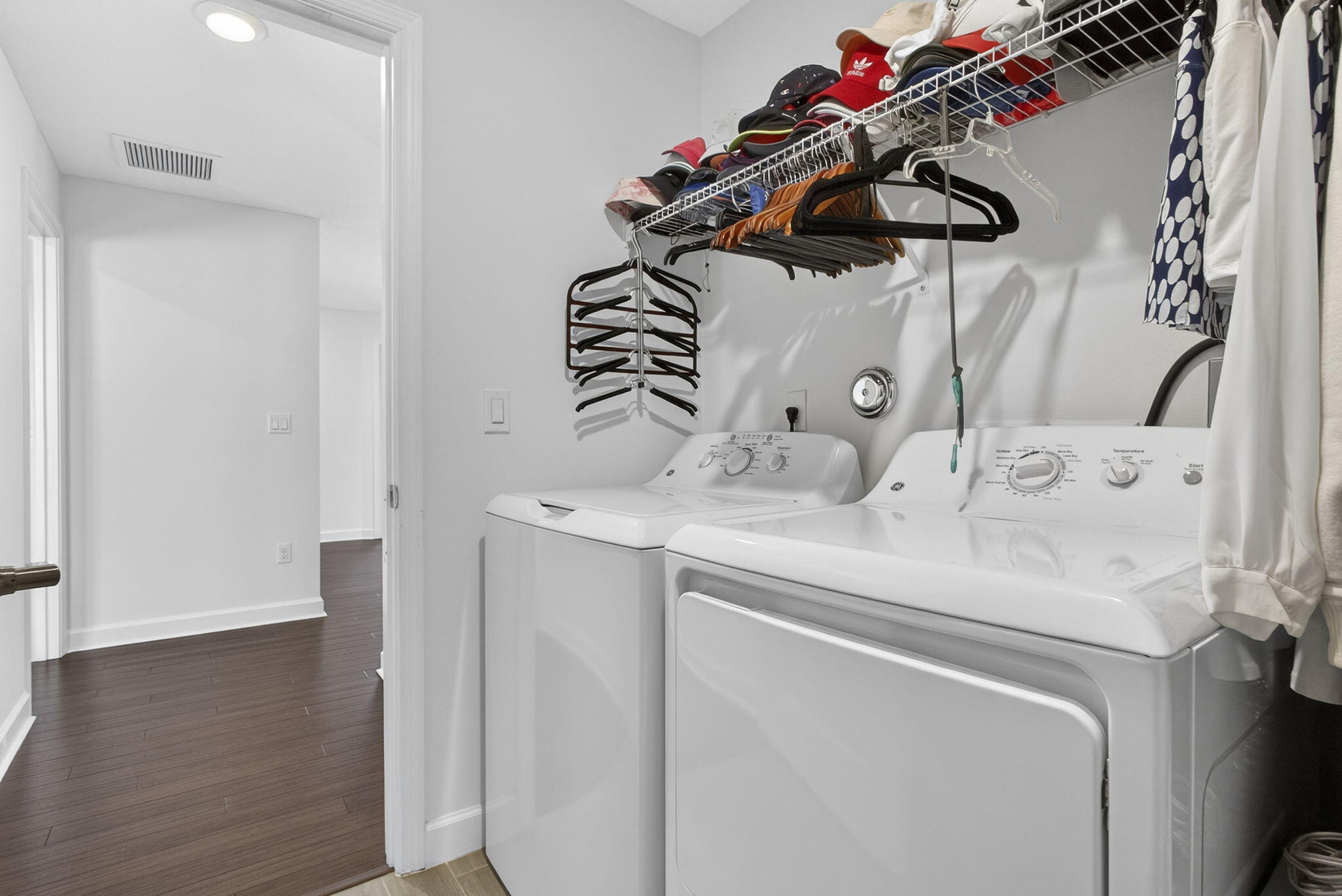 CRESTWOOD NORTH REPLAT TWO - Residential