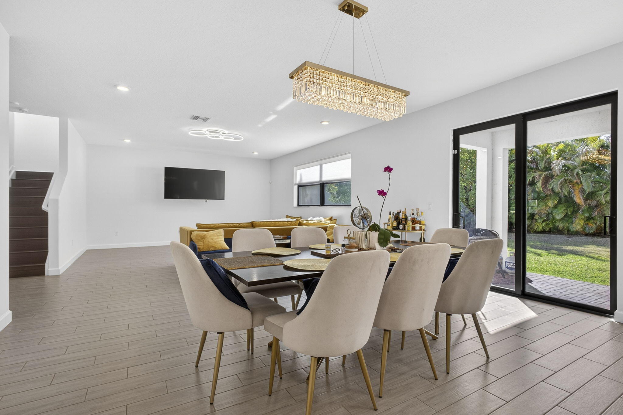 CRESTWOOD NORTH REPLAT TWO - Residential