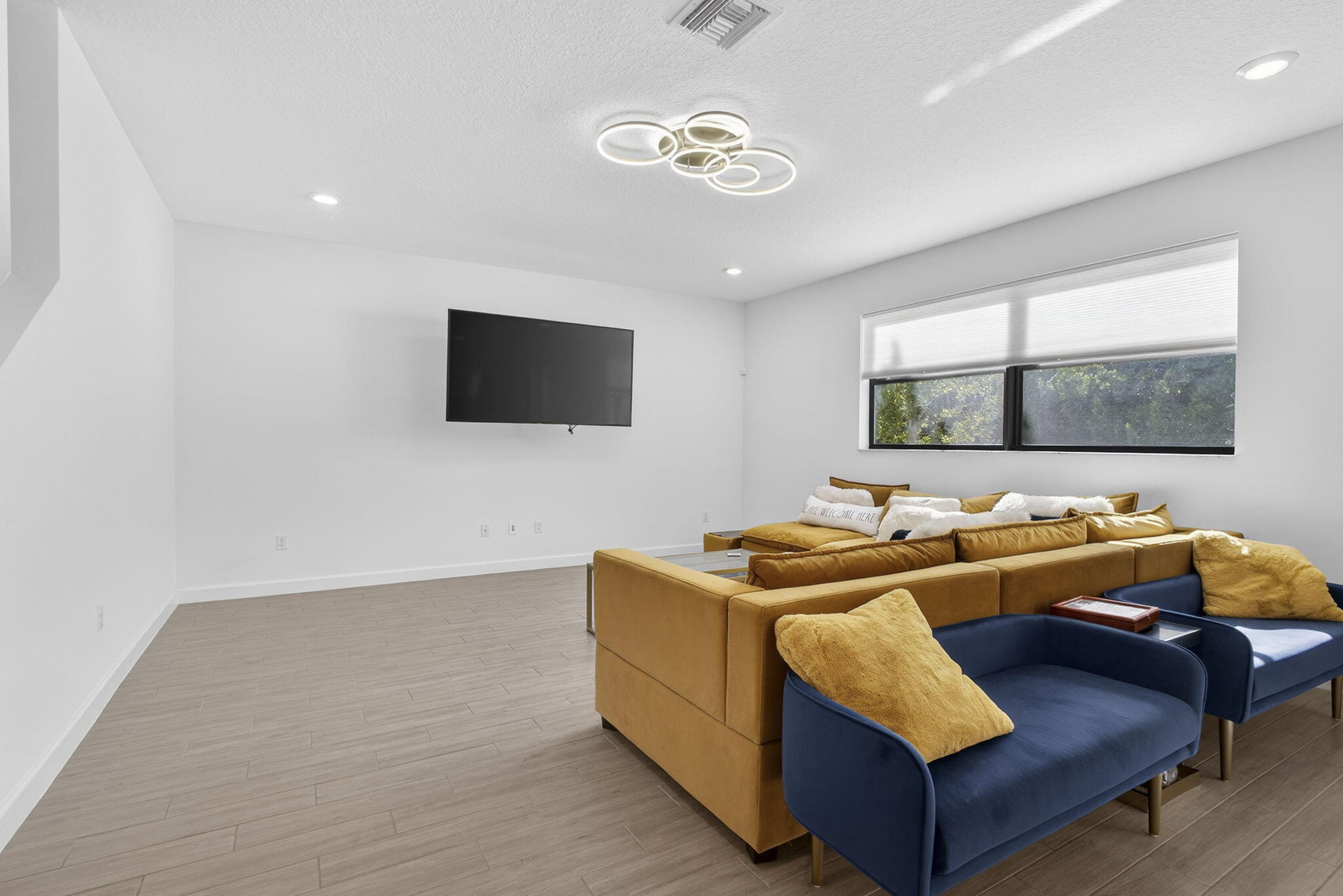 CRESTWOOD NORTH REPLAT TWO - Residential