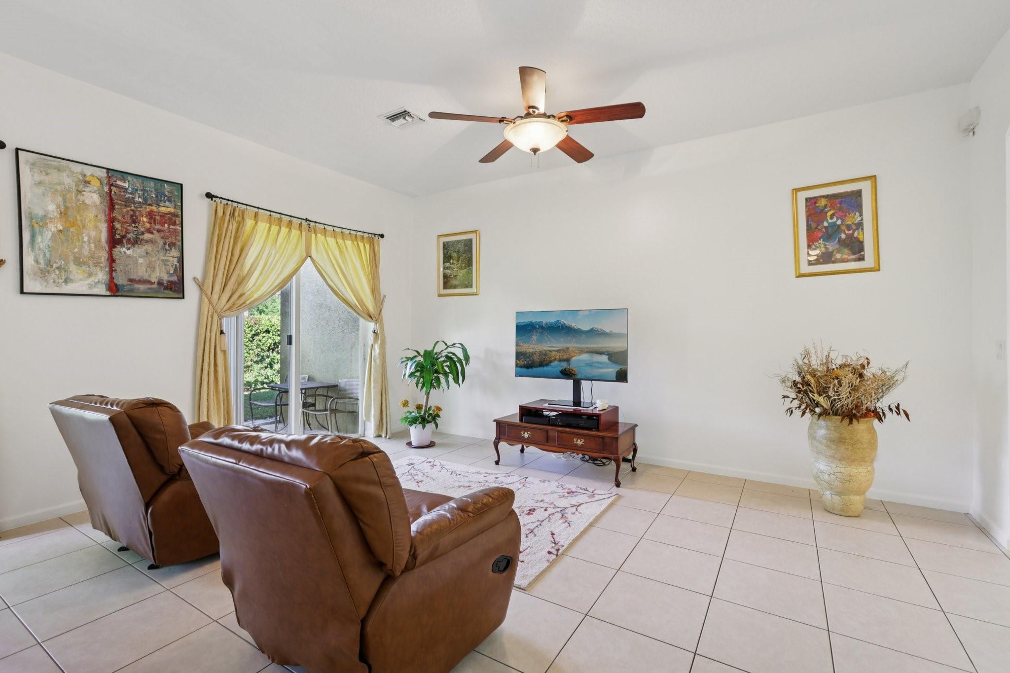 SAVANNAH ESTATES - Residential