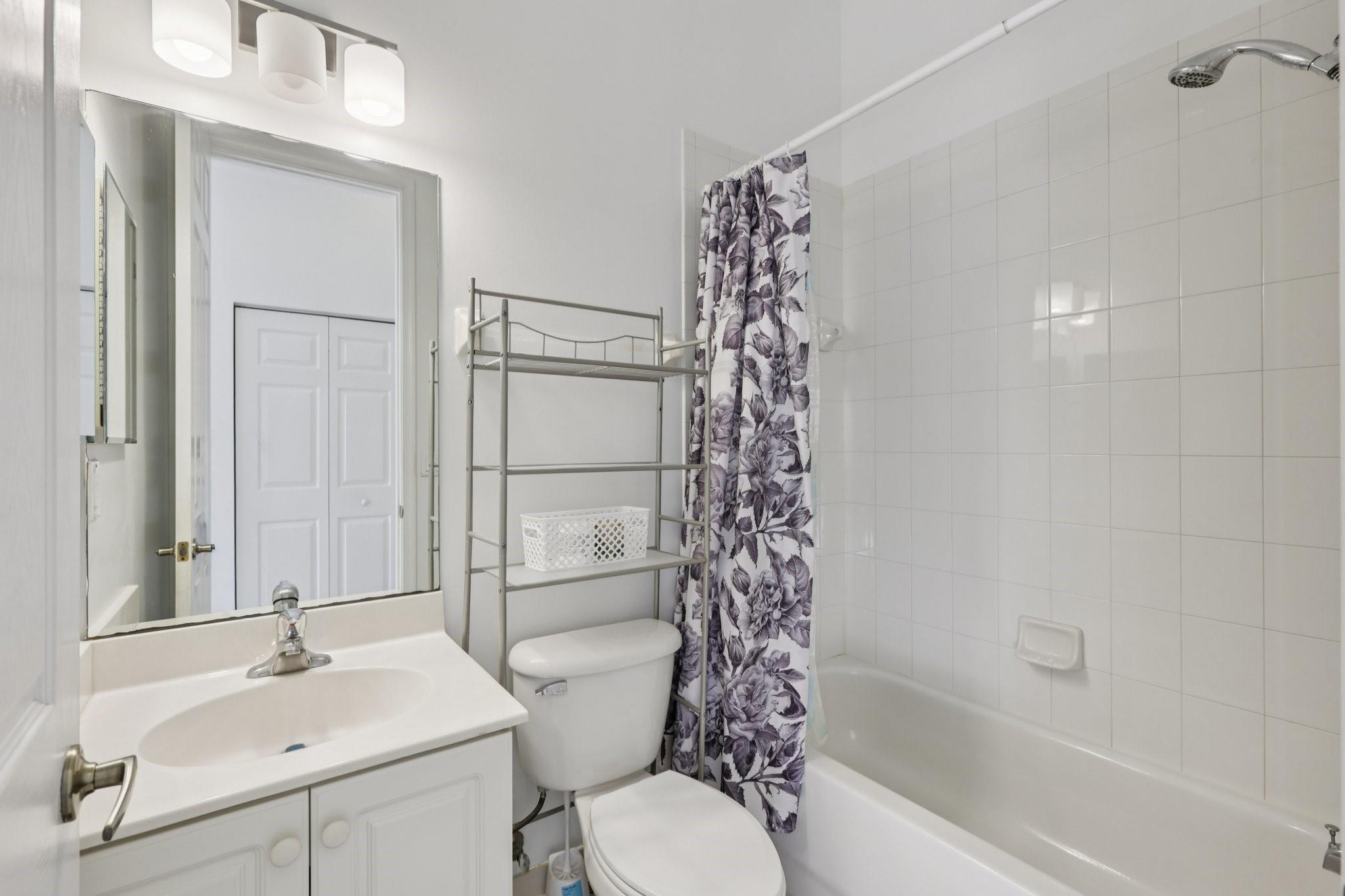 SAVANNAH ESTATES - Residential