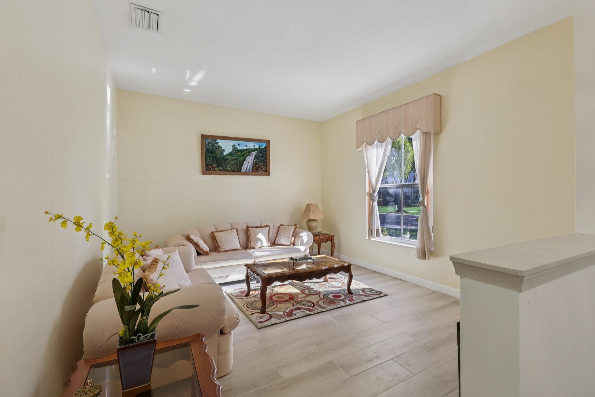 SAVANNAH ESTATES - Residential