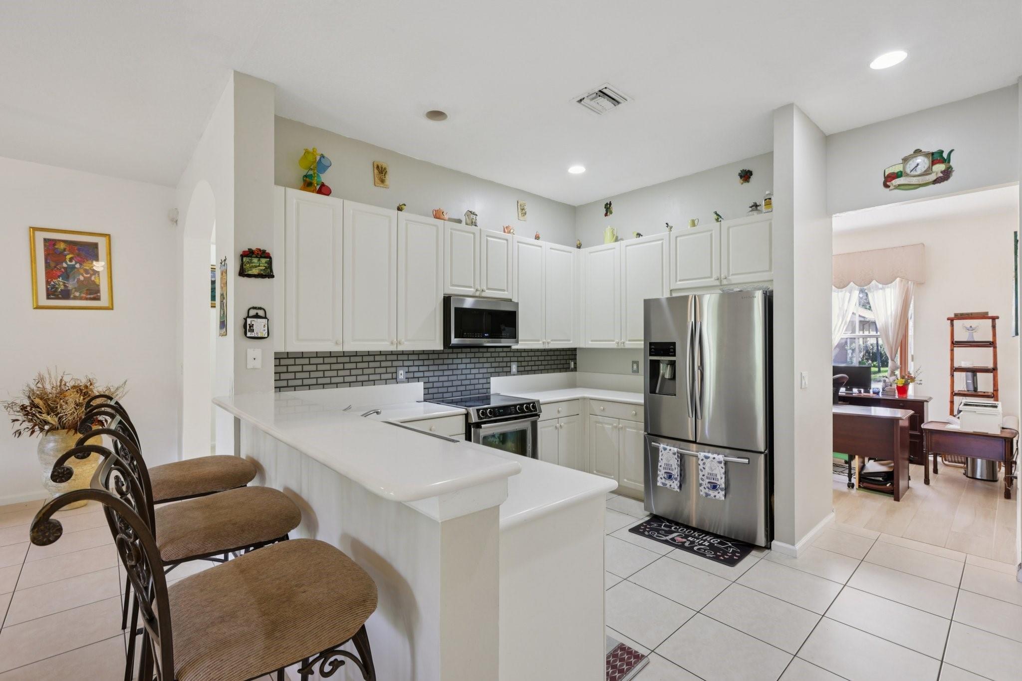 SAVANNAH ESTATES - Residential