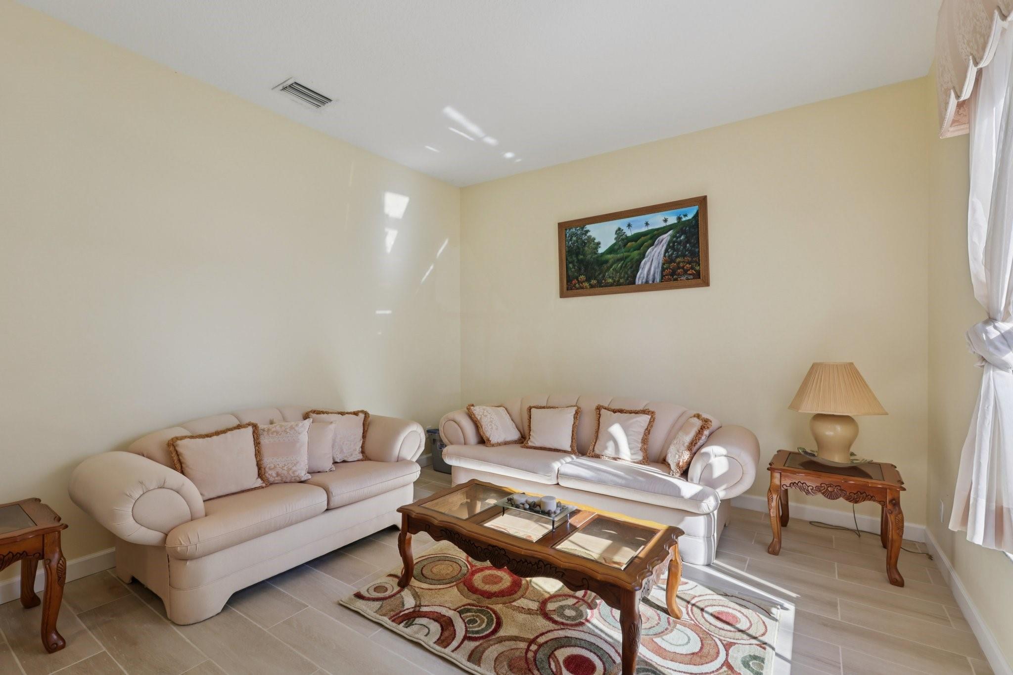 SAVANNAH ESTATES - Residential