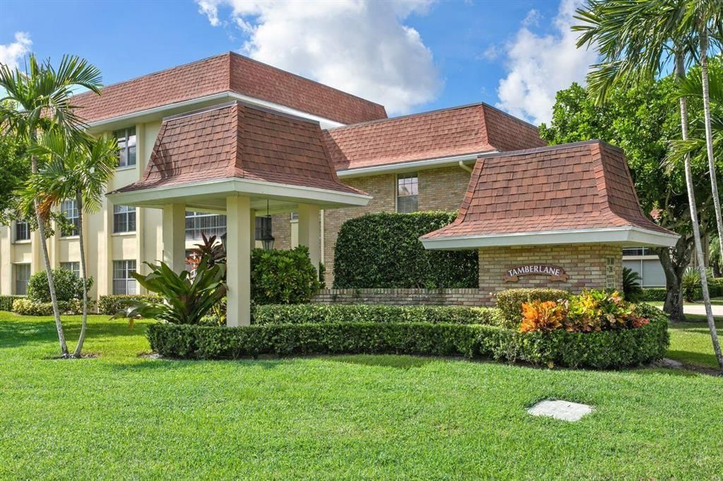 Photo of 5580 Tamberlane Circle #133, Palm Beach Gardens, FL 33418 (MLS # R10755959)