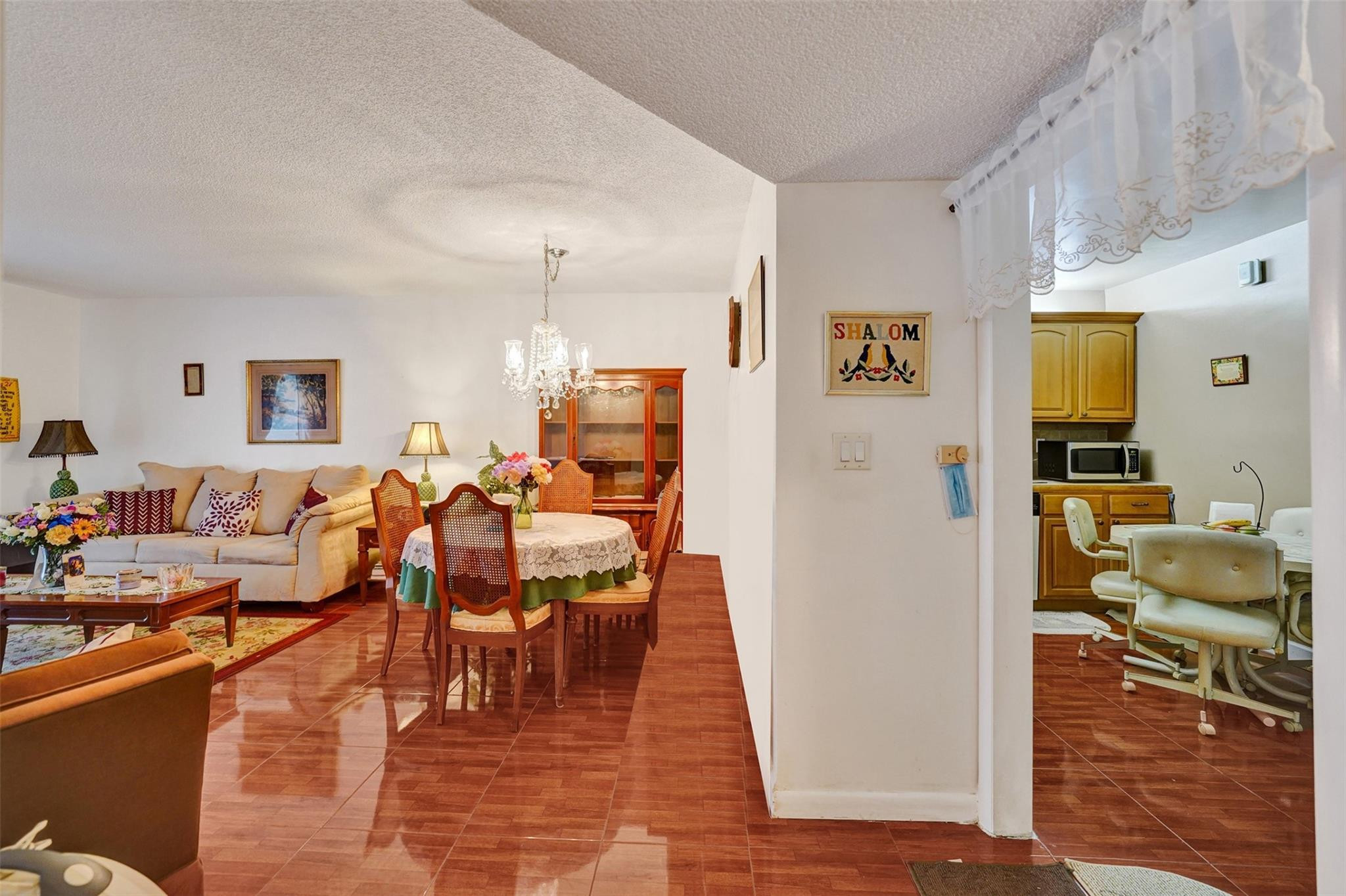 CASTLE APARTMENTS - Residential