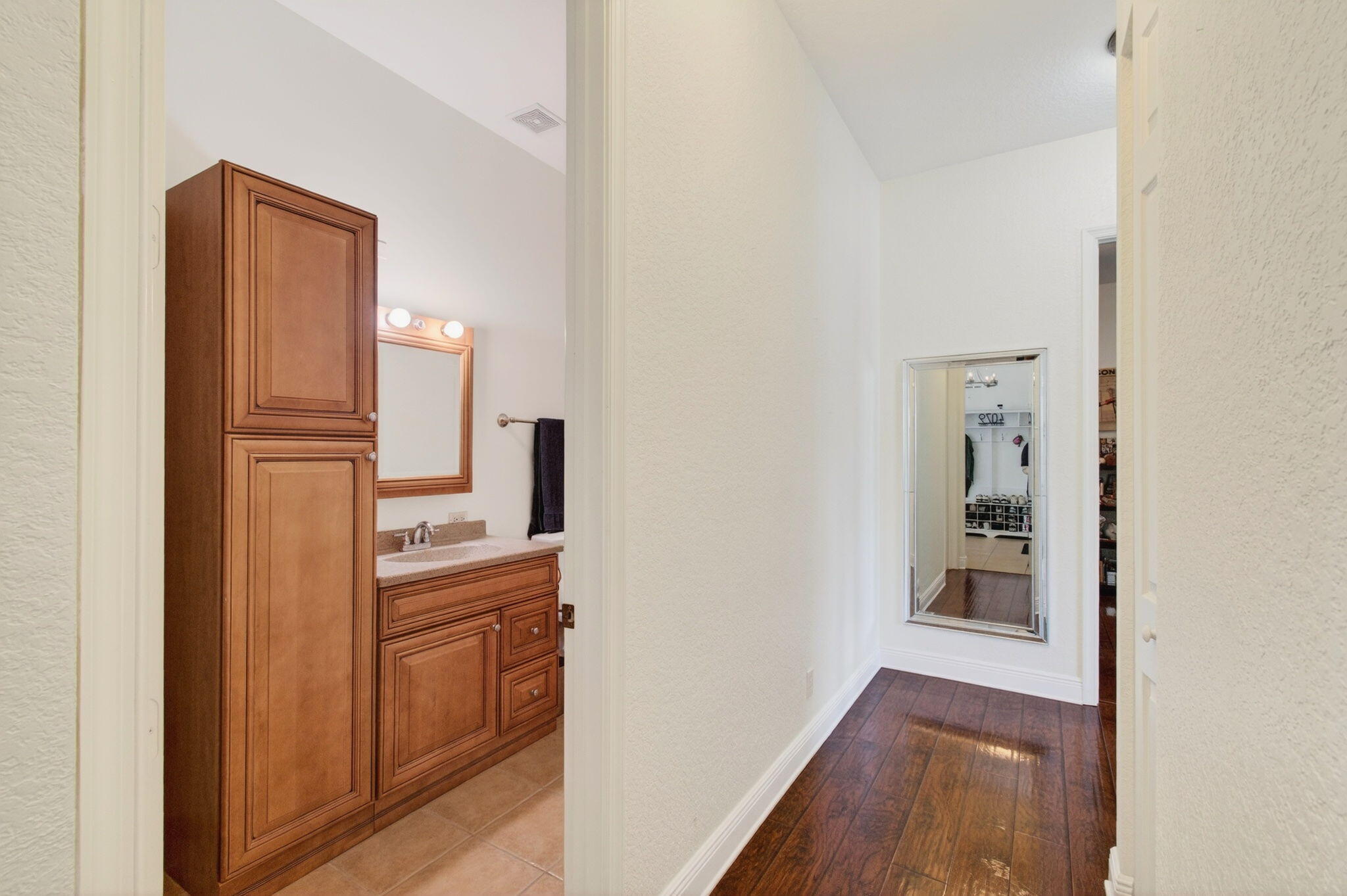 JONATHANS CREEK - Residential