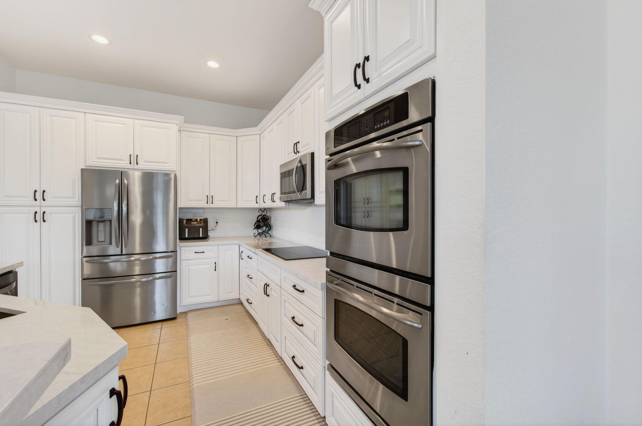 JONATHANS CREEK - Residential