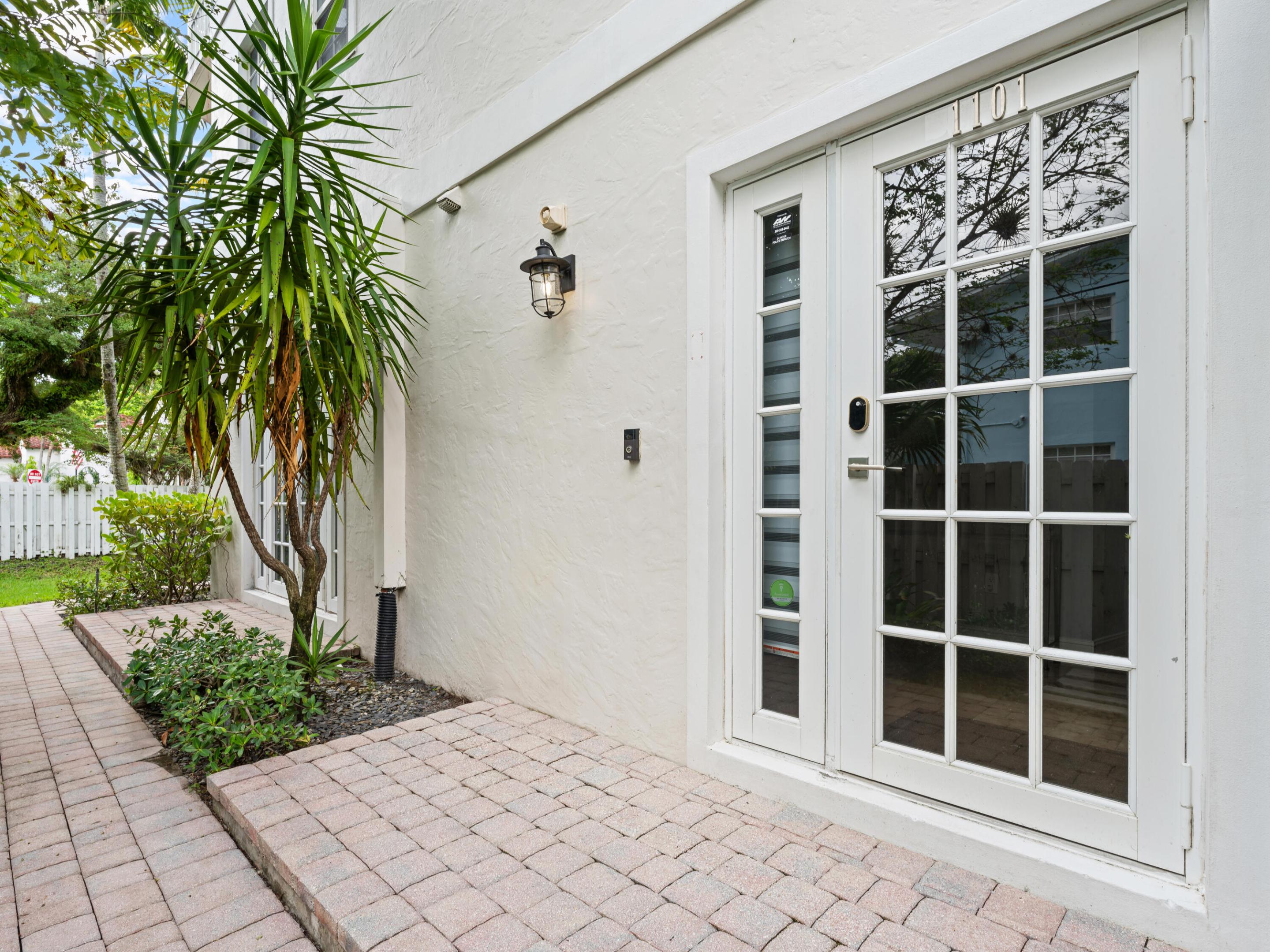 1101 Waverly Road