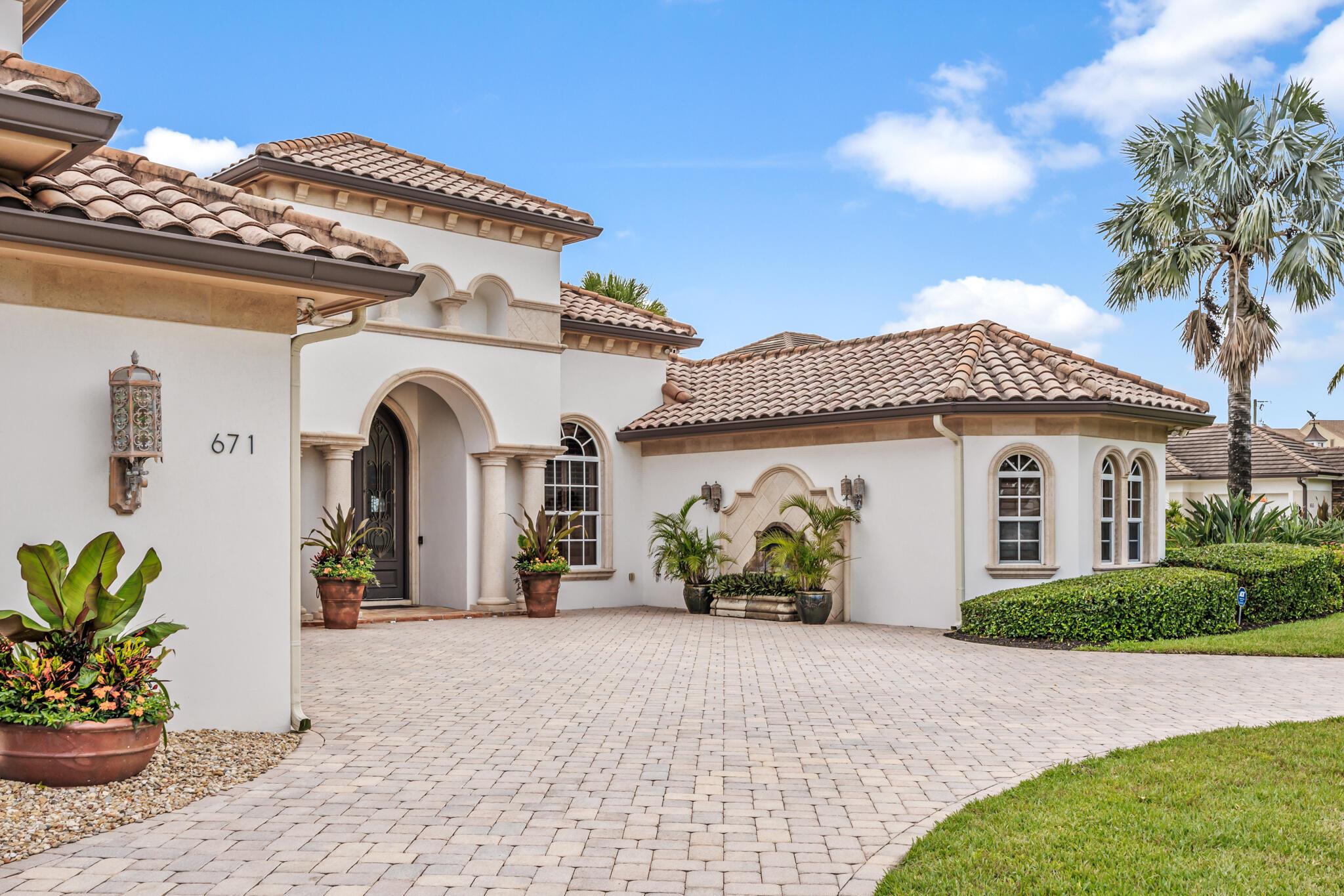 671 Indian River Drive