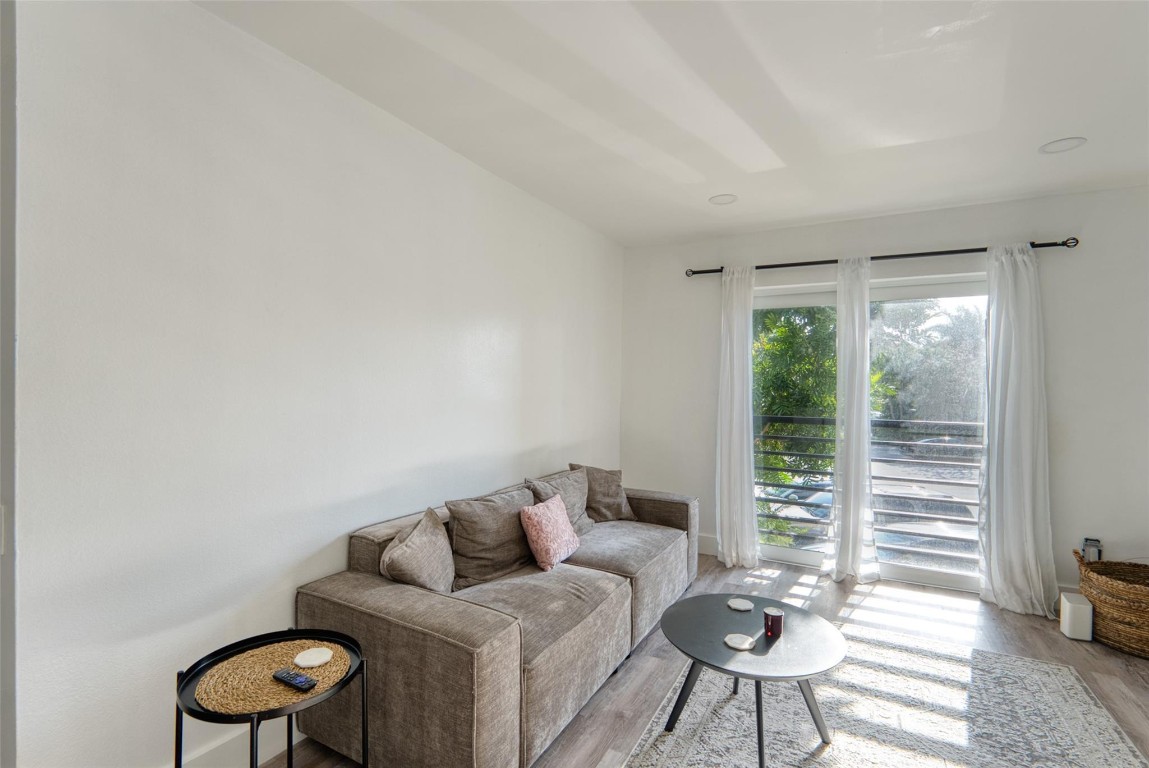 5310 NE 6th Avenue C14