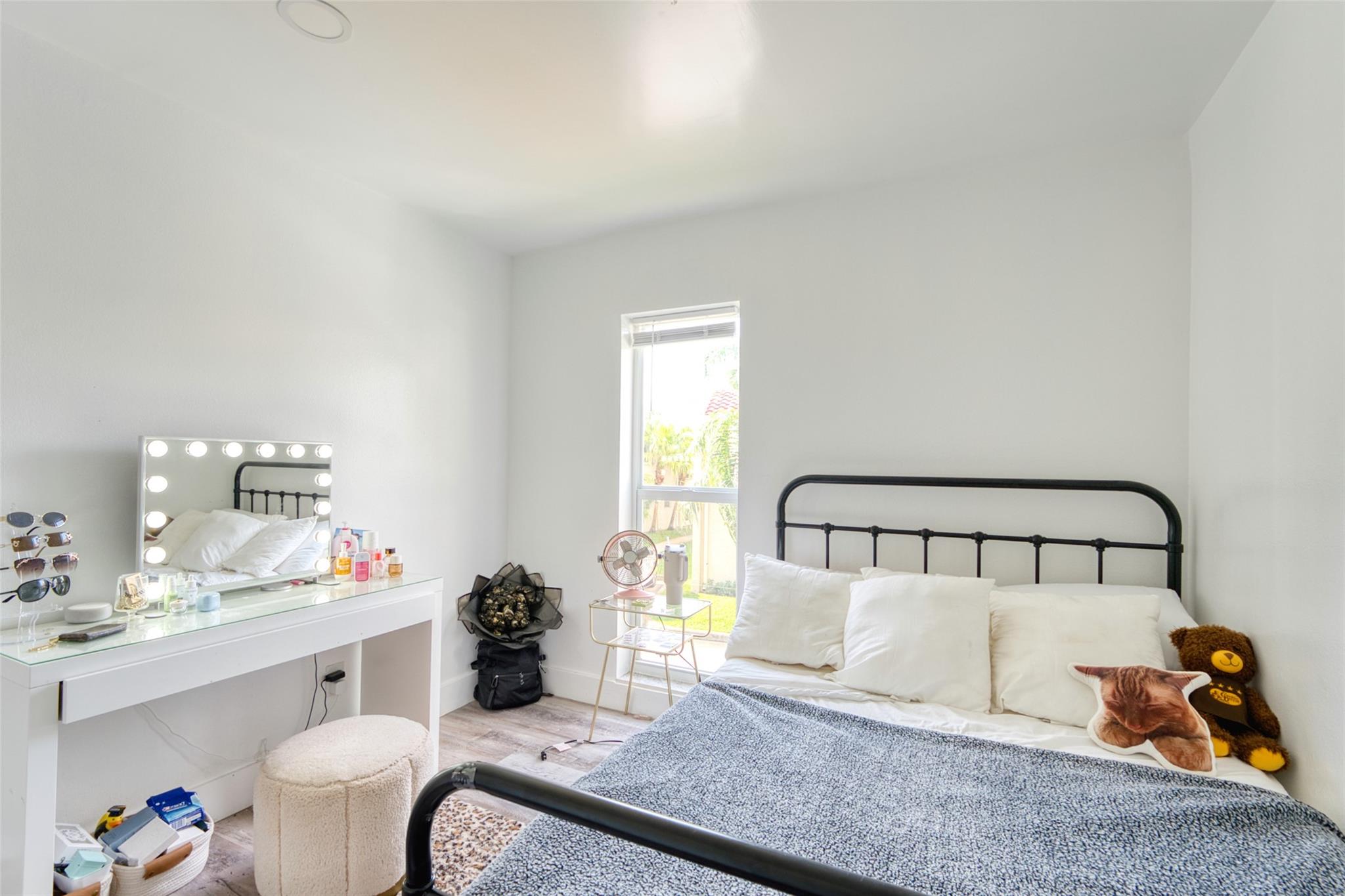 EMBARCADERO CONDO - Residential