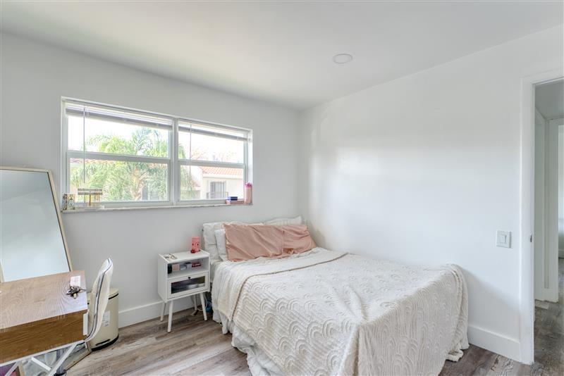 EMBARCADERO CONDO - Residential