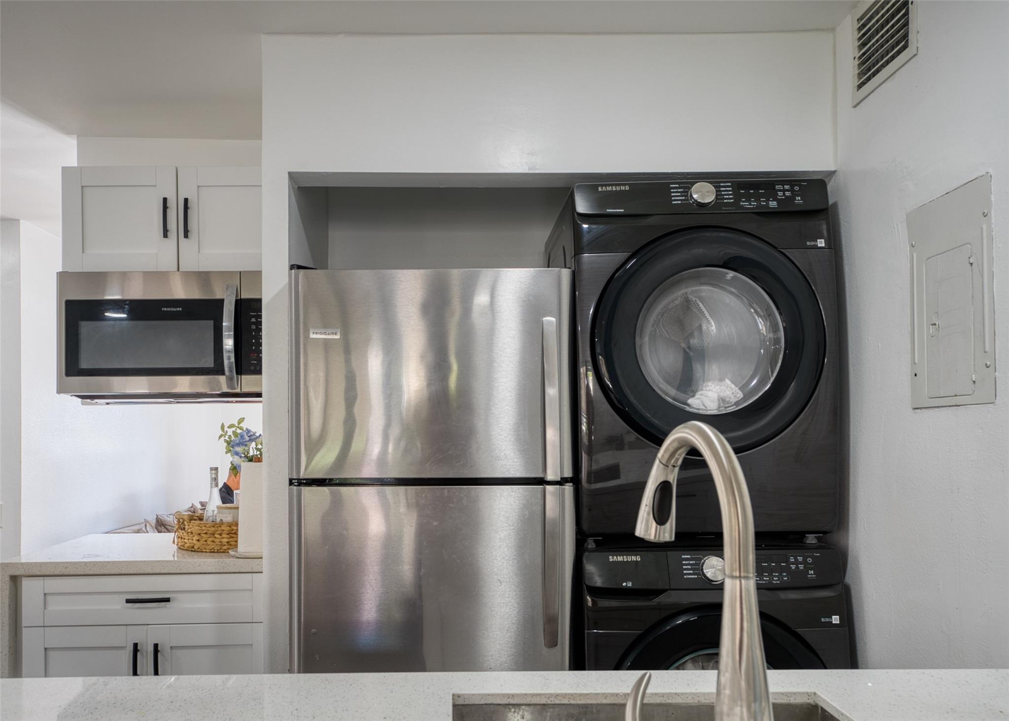 EMBARCADERO CONDO - Residential