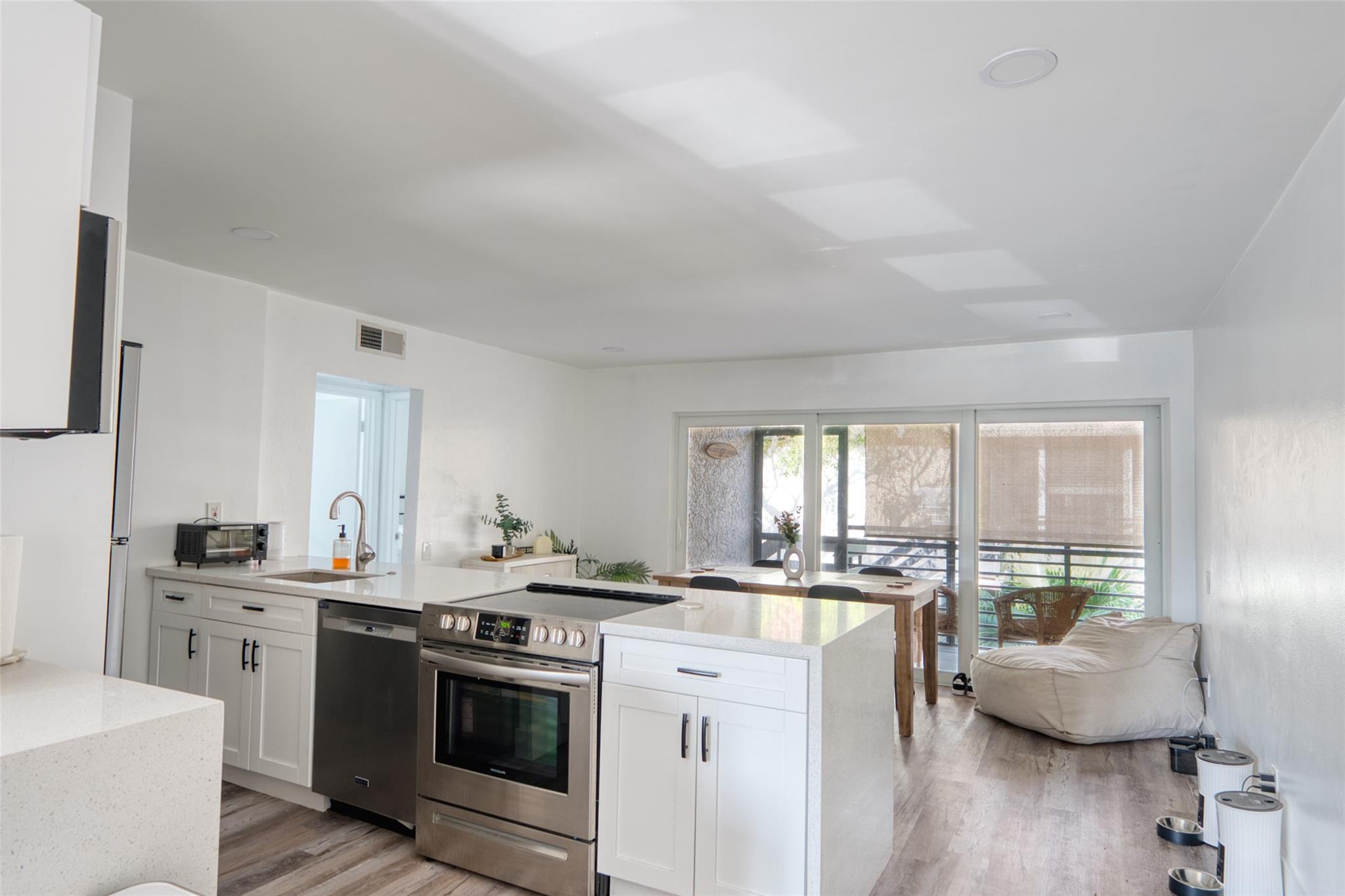 EMBARCADERO CONDO - Residential