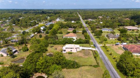 A home in Loxahatchee