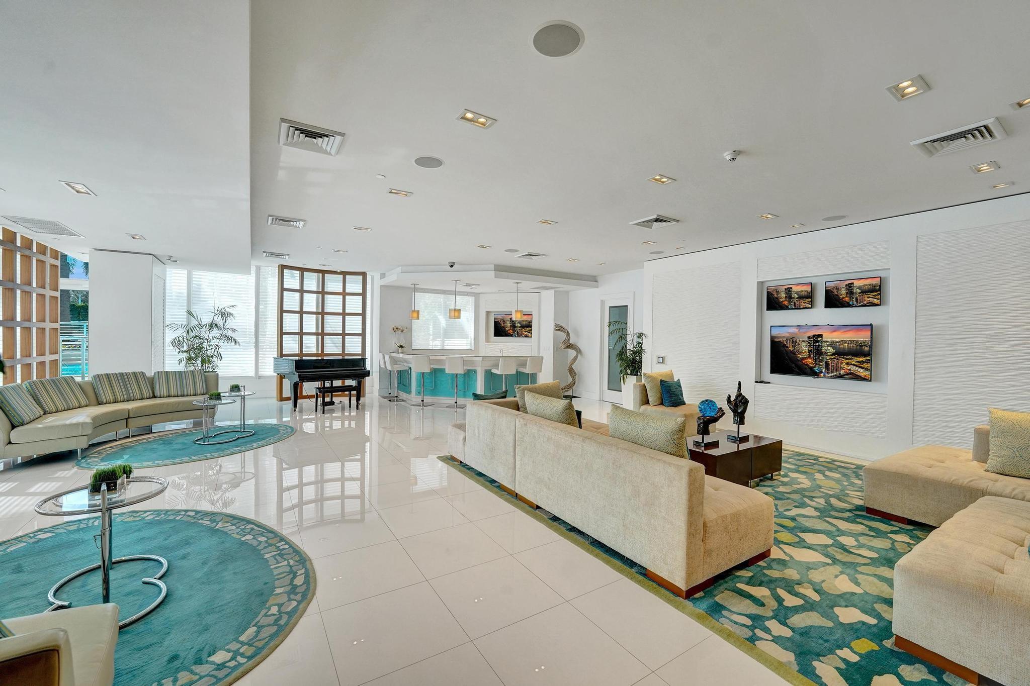 Sapphire Condominiums - Residential