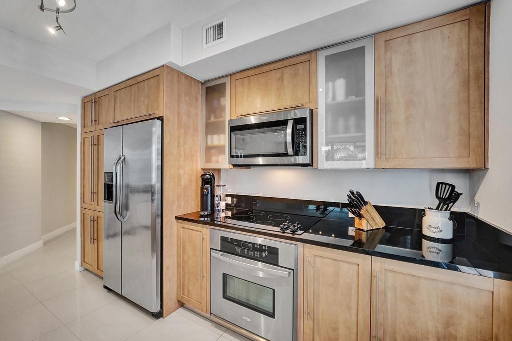Sapphire Condominiums - Residential