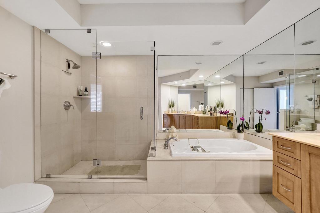Sapphire Condominiums - Residential