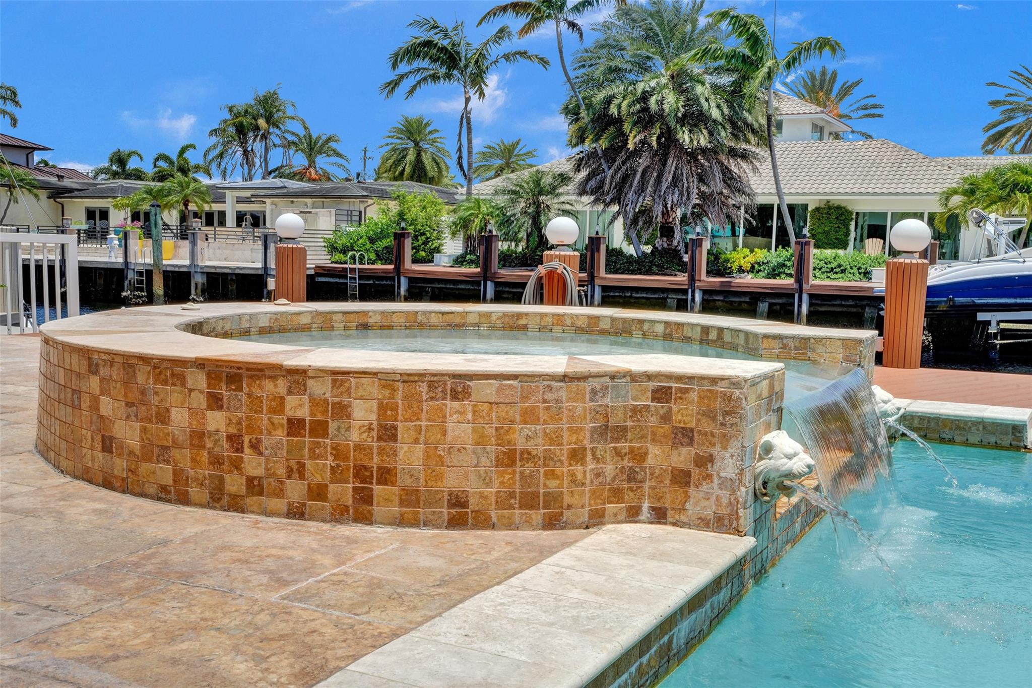Coral Ridge Country Club - Residential Lease