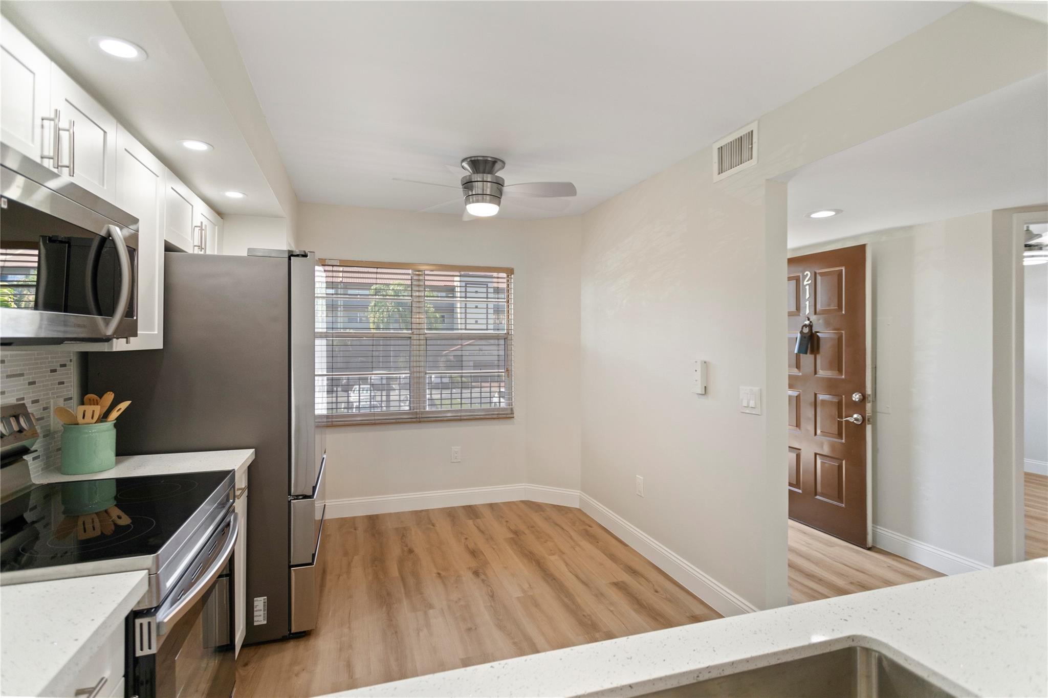 IVANHOE EAST - Residential