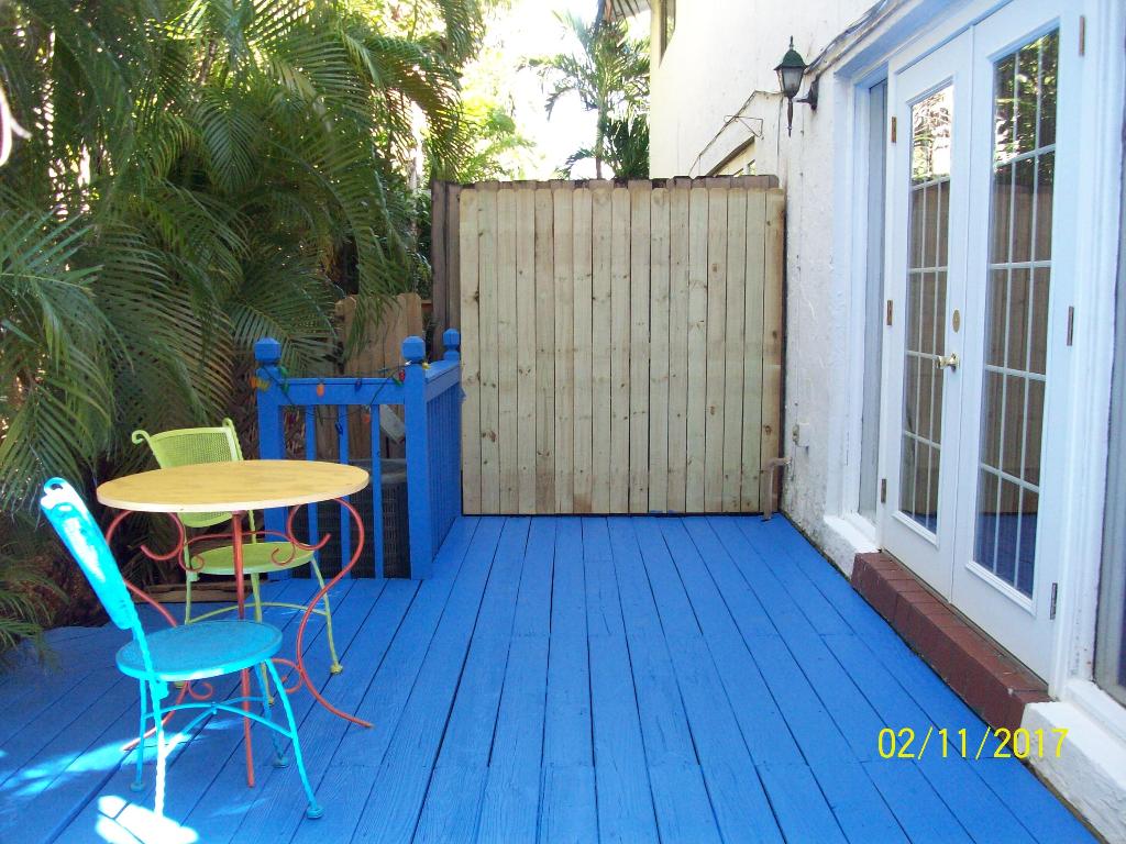 HOLLYWOOD BEACH - Residential