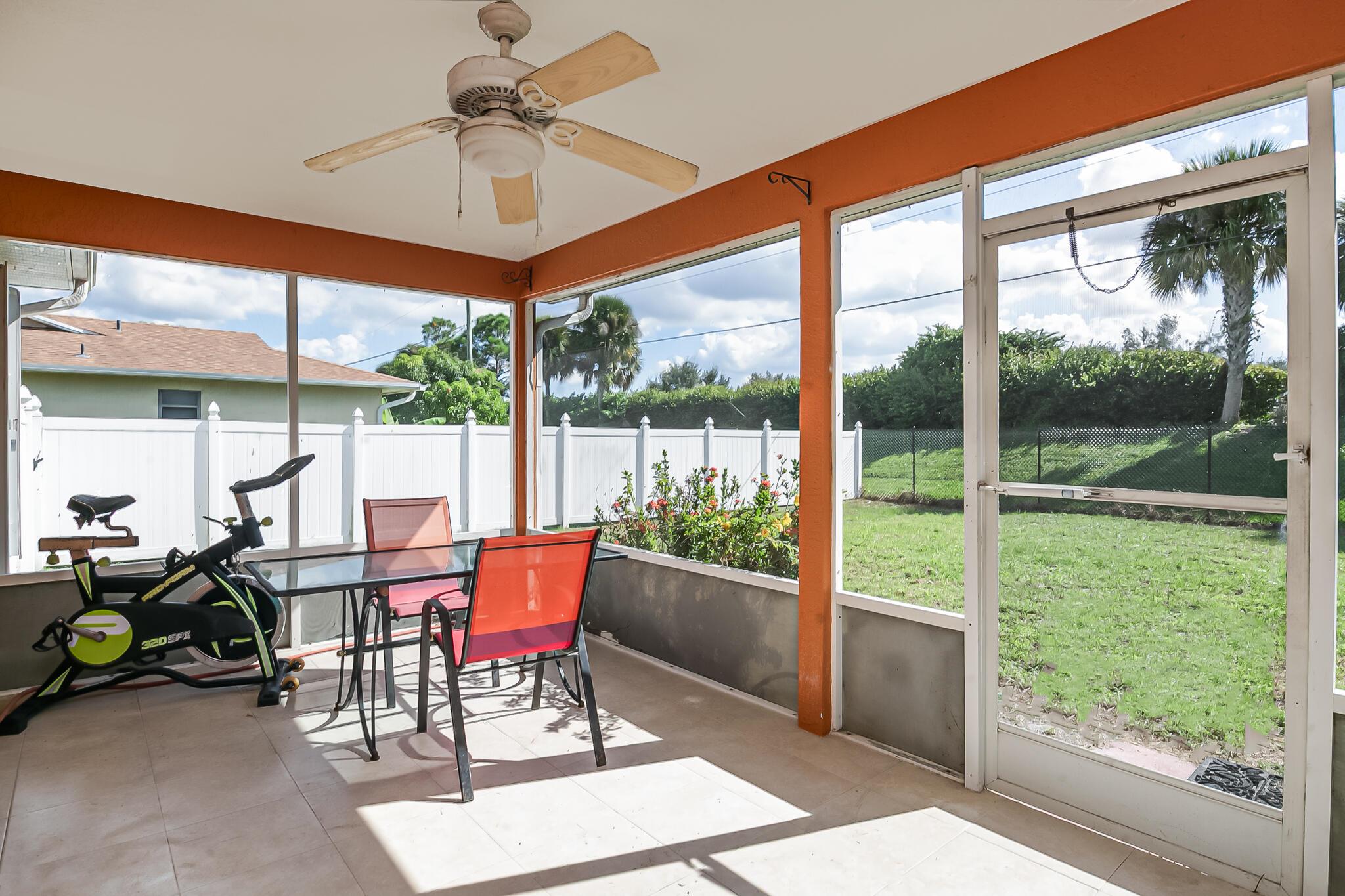 PORT ST LUCIE SECTION 4 - Residential