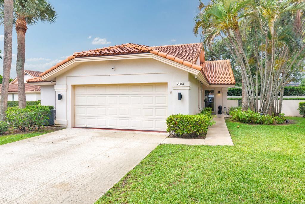 Photo of 2614 Mohawk Circle, West Palm Beach, FL 33409 (MLS # B26035445)
