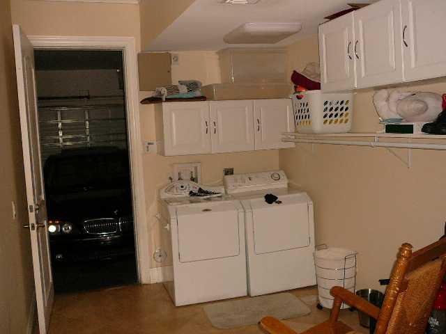 POMPANO SHORES - Residential