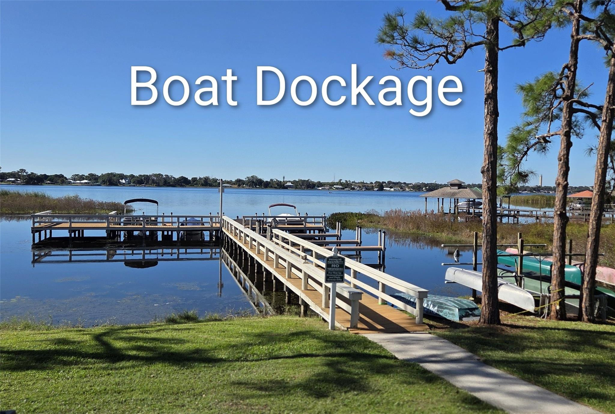 16 Meadowlake Circle