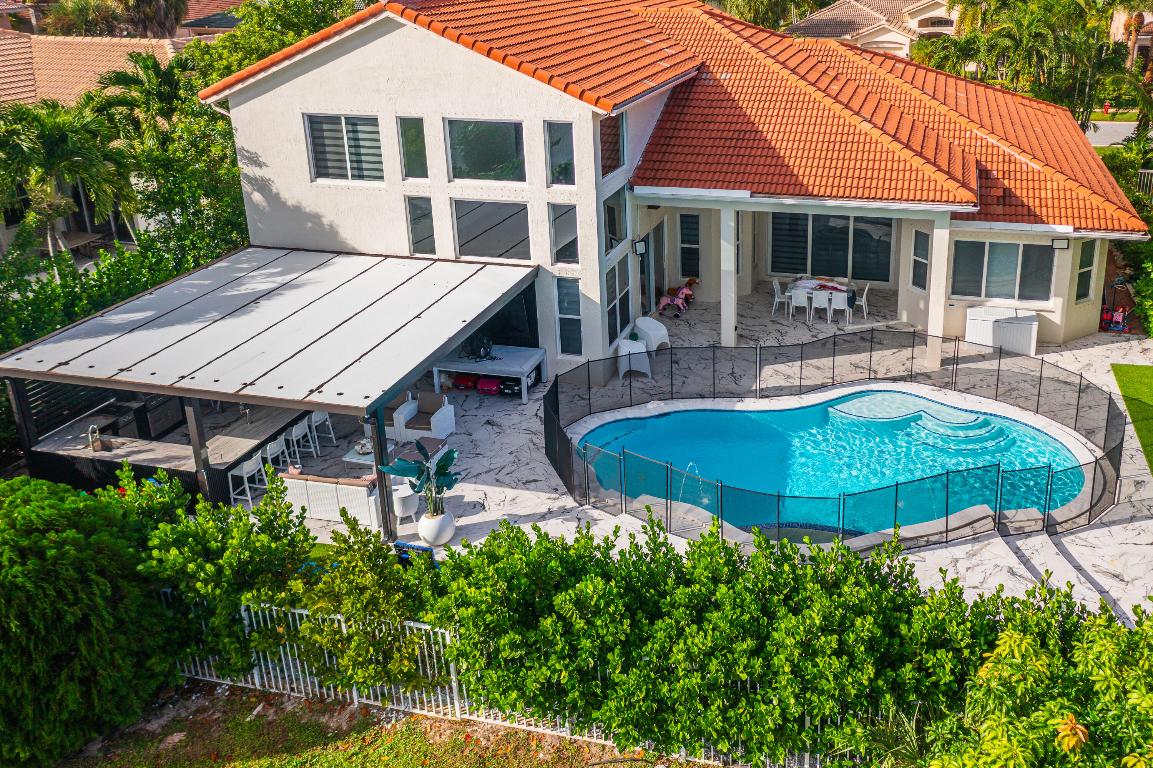 ISLES AT WELLINGTON - Residential